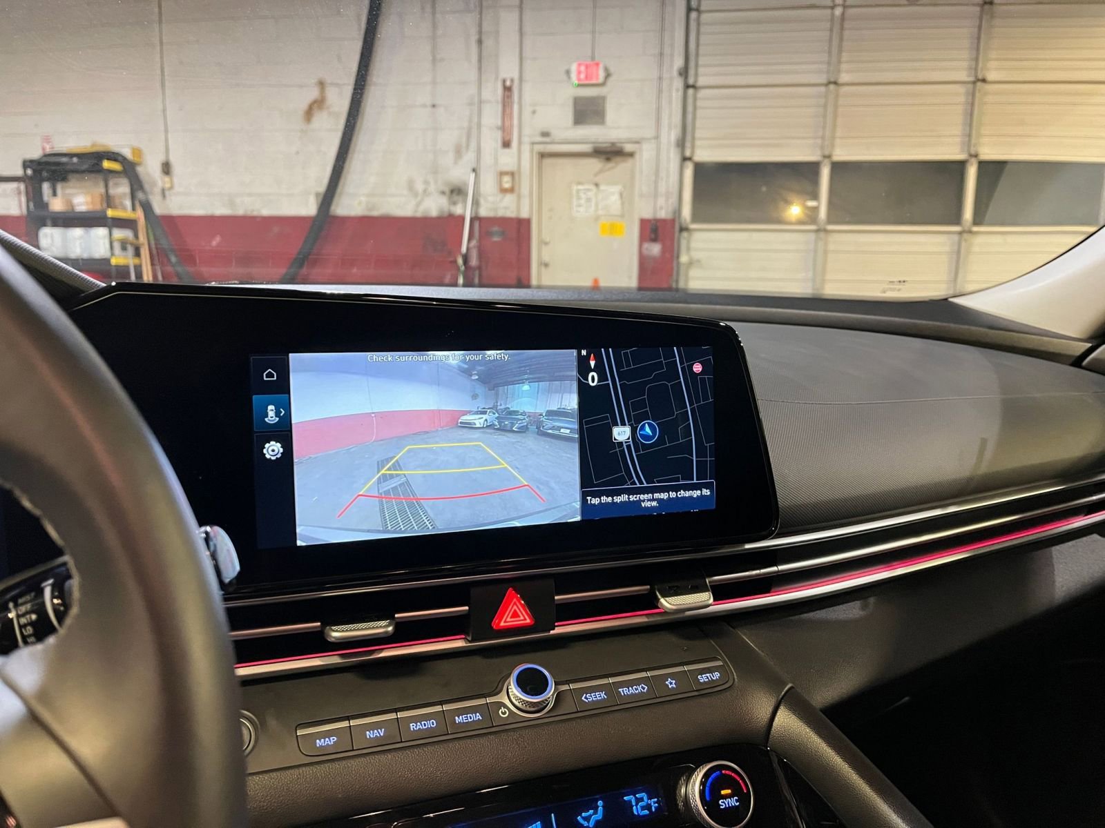 Thumbnail: 2025 Hyundai Elantra - 17