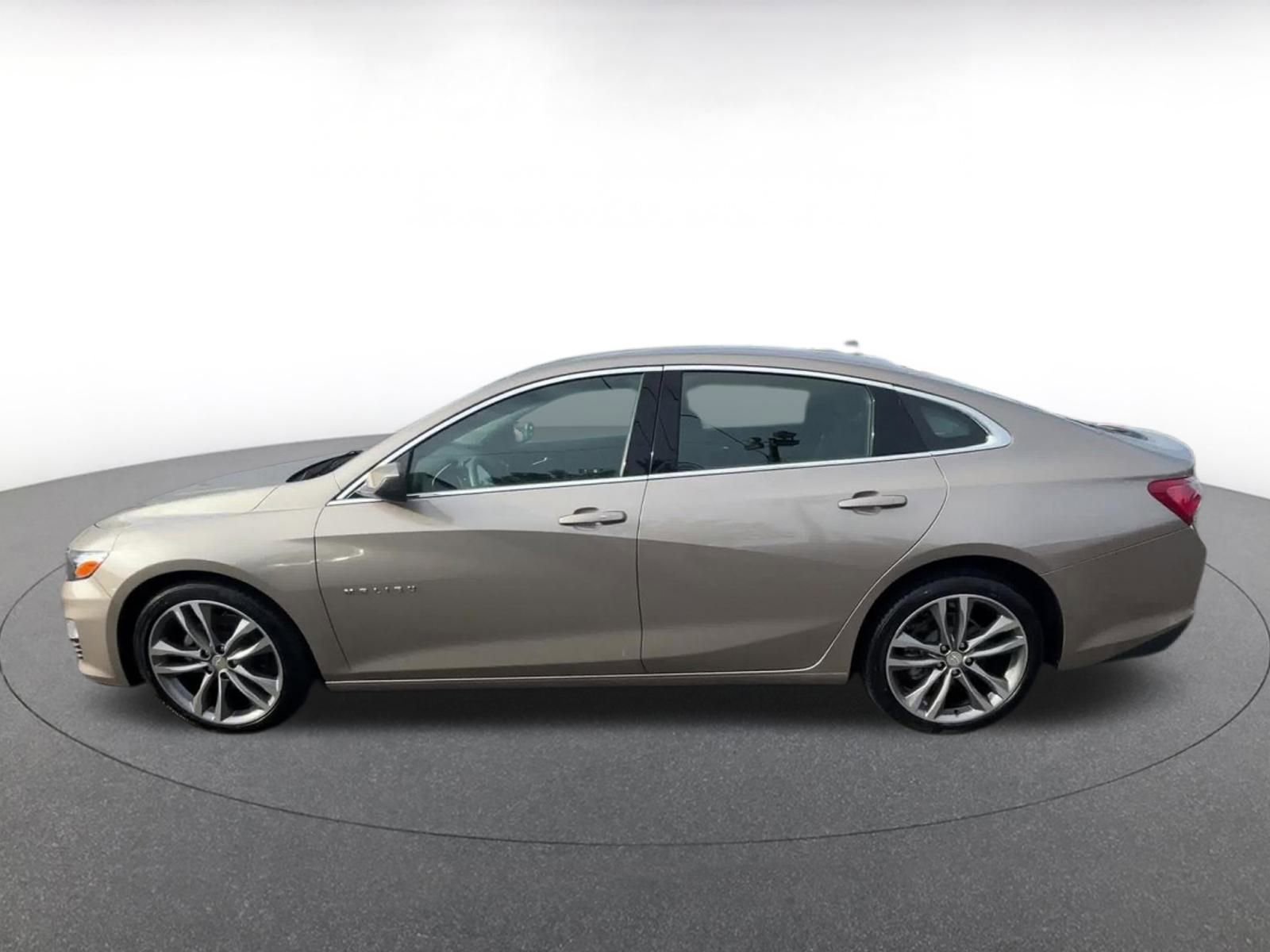 Thumbnail: 2024 Chevrolet Malibu - 9