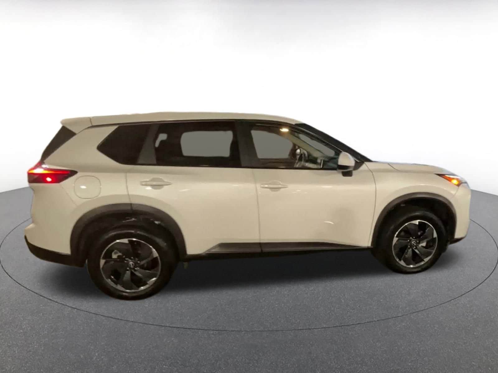 Thumbnail: 2024 Nissan Rogue - 16