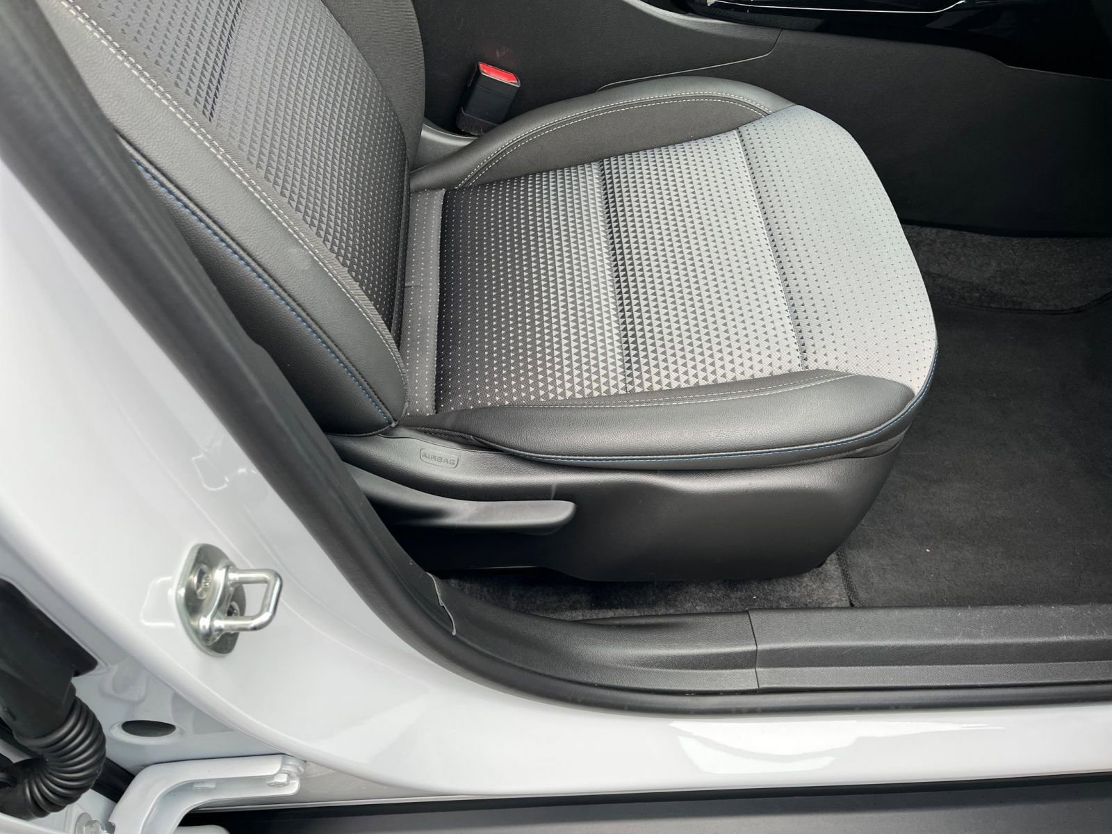 Thumbnail: 2025 Chevrolet Trax - 27