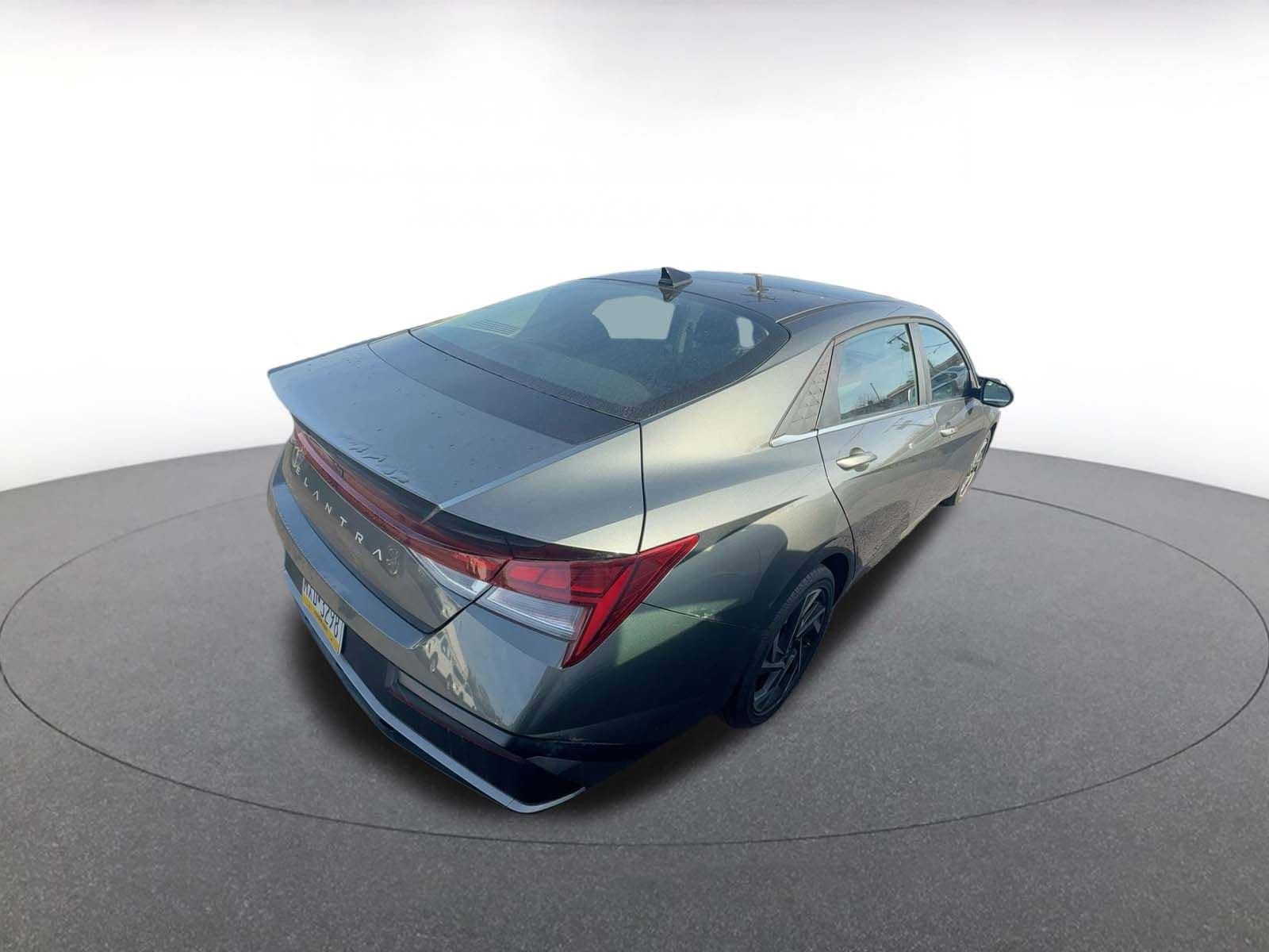 Thumbnail: 2025 Hyundai Elantra - 8