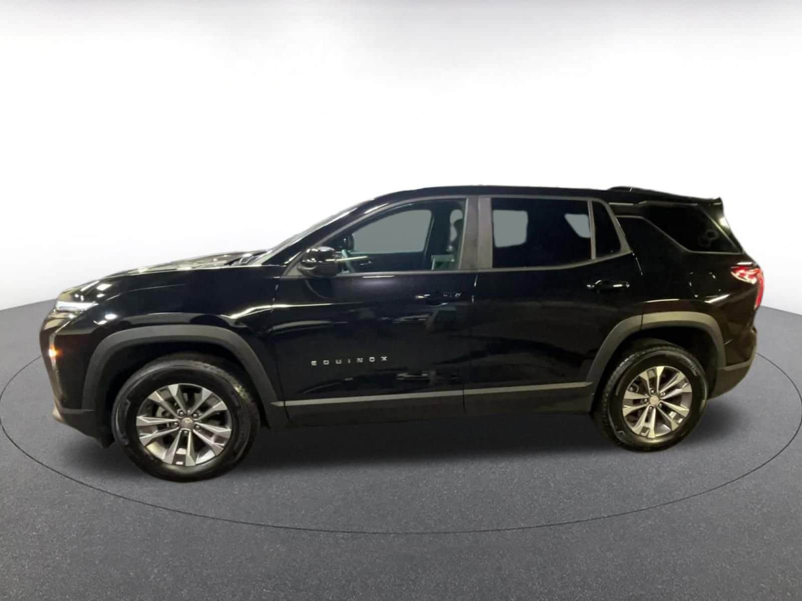 Thumbnail: 2025 Chevrolet Equinox - 9