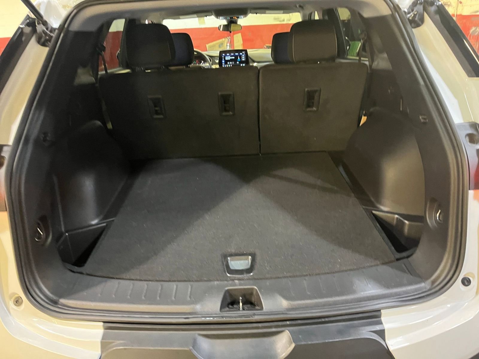 Thumbnail: 2025 Chevrolet Blazer - 31