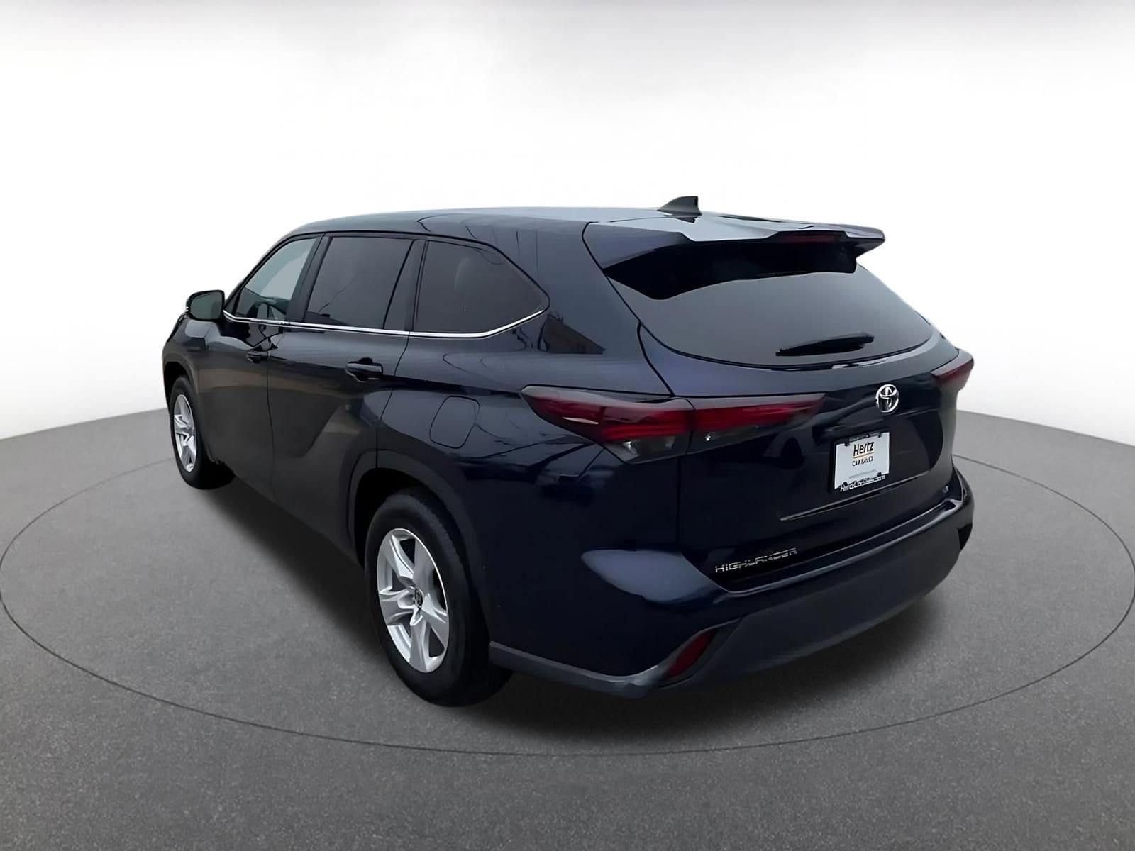 Thumbnail: 2025 Toyota Highlander - 11