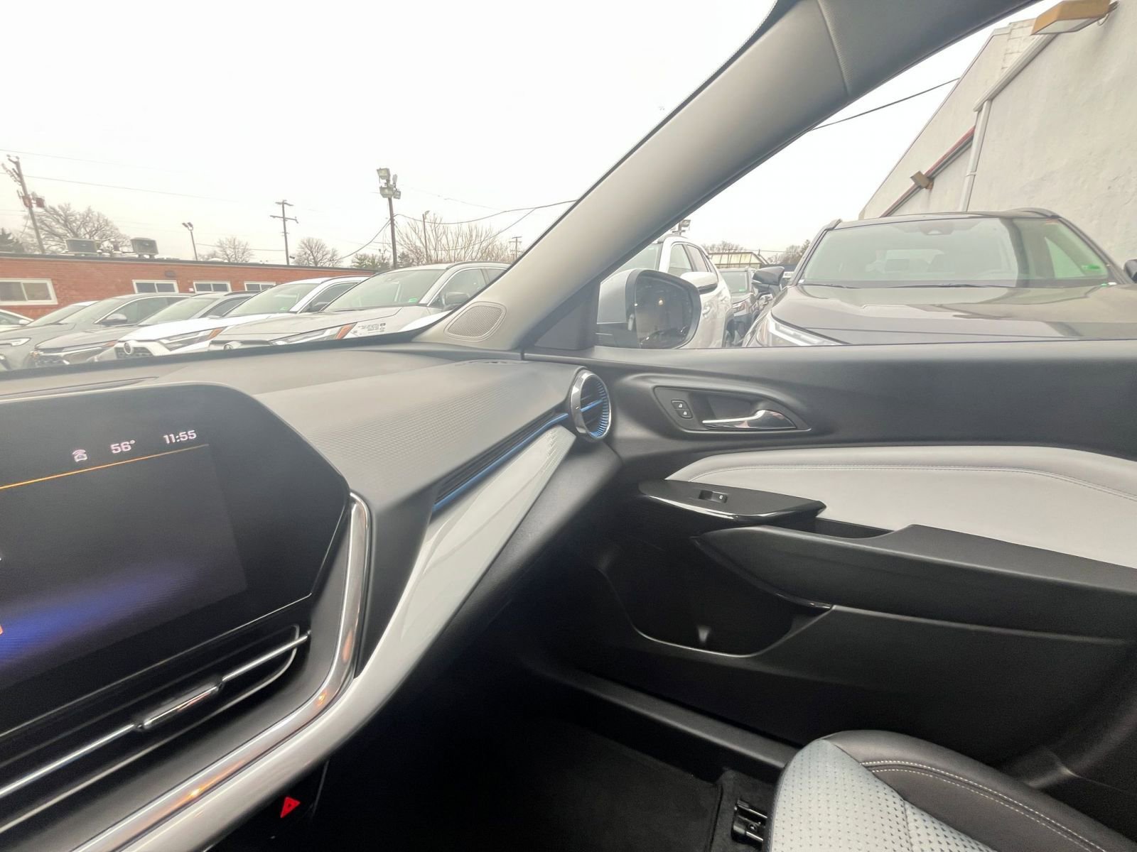 Thumbnail: 2025 Chevrolet Trax - 33