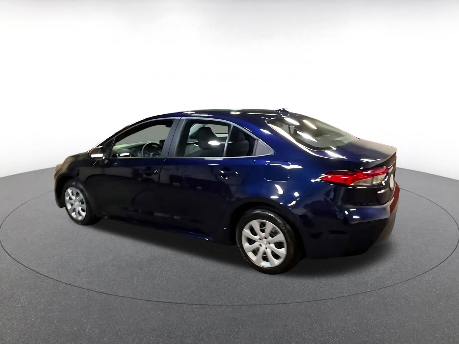 Thumbnail: 2025 Toyota Corolla - 11