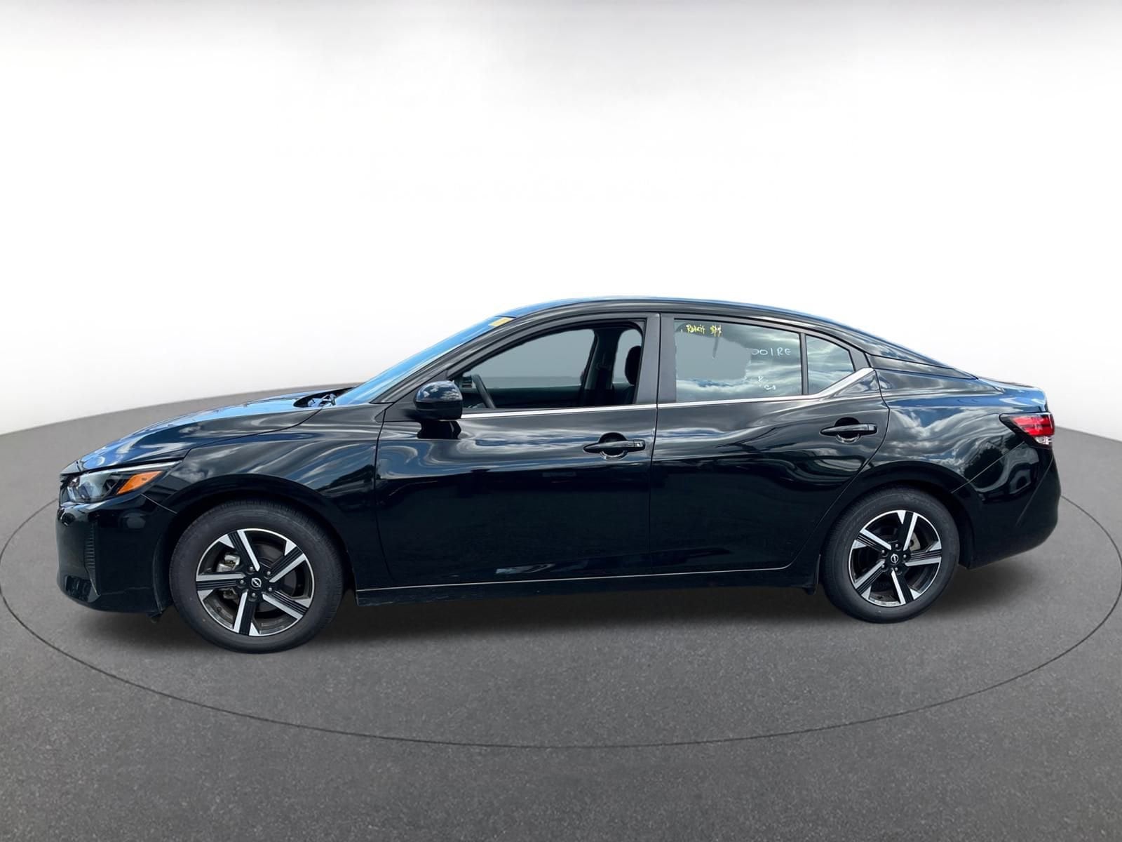Thumbnail: 2024 Nissan Sentra - 4