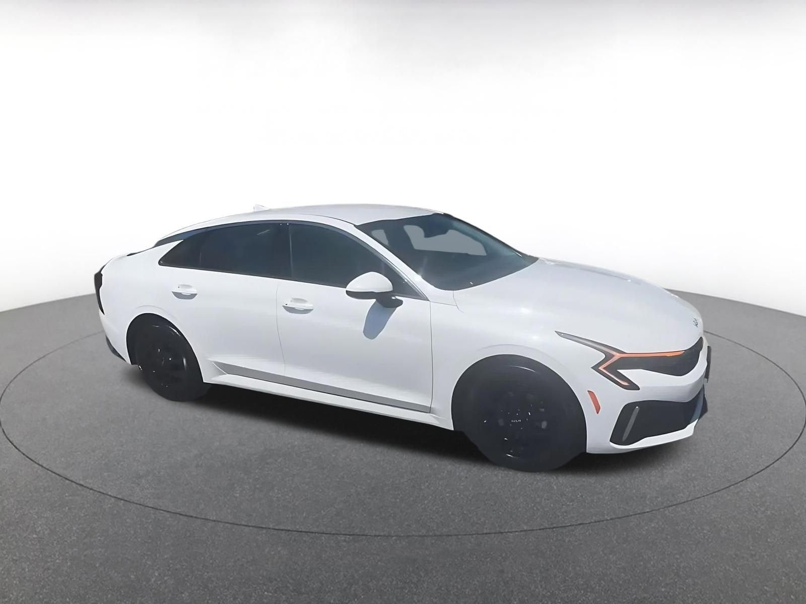 Thumbnail: 2025 Kia K5 - 2