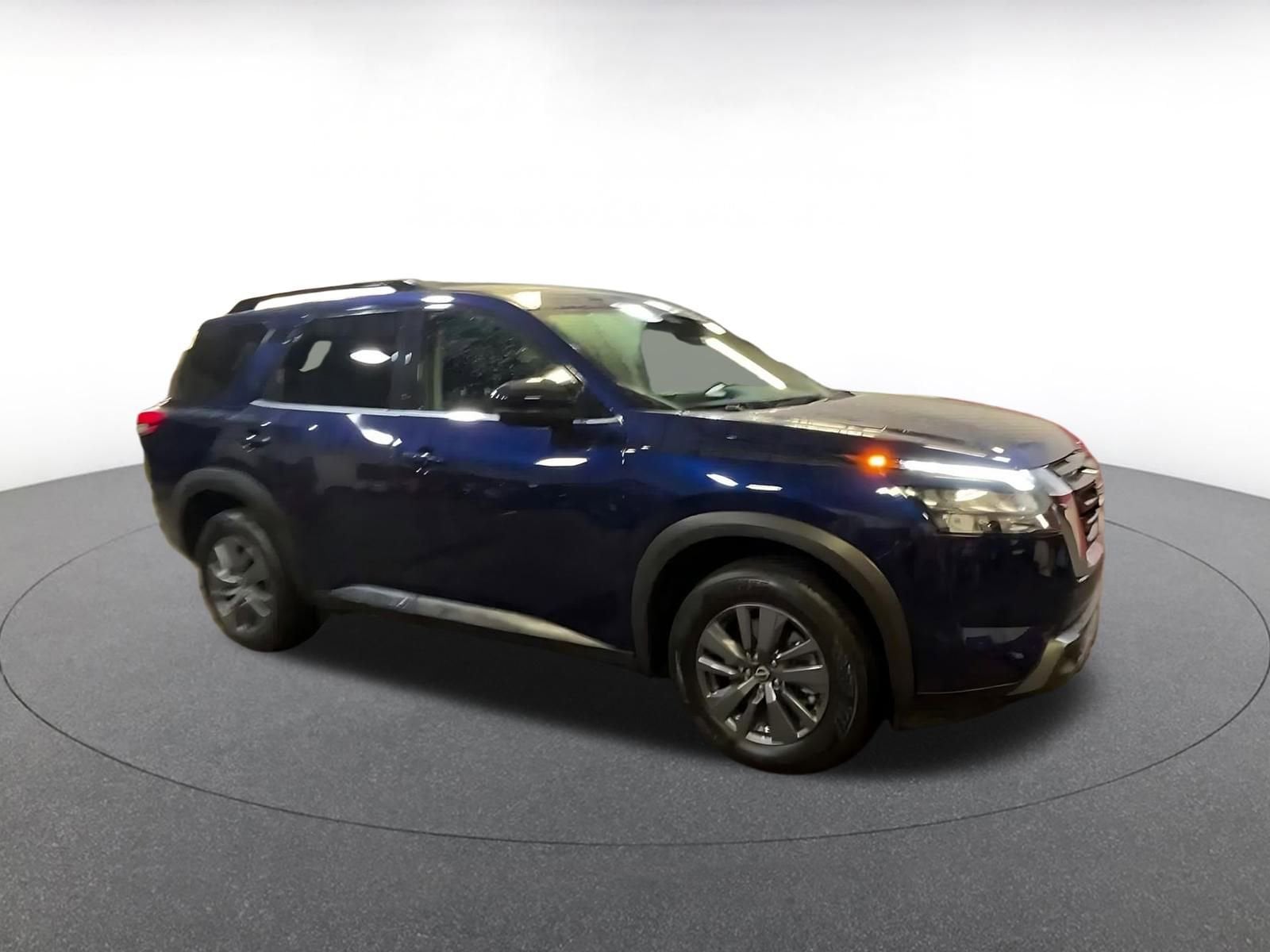 Thumbnail: 2025 Nissan Pathfinder - 2
