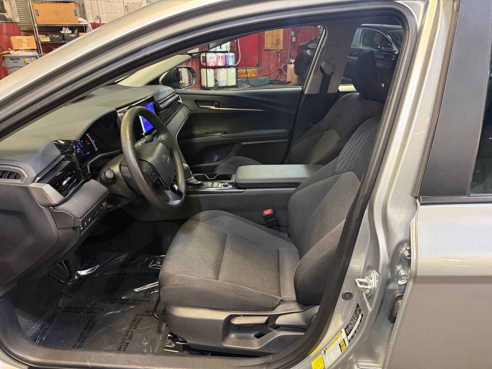 Thumbnail: 2025 Toyota Camry - 25