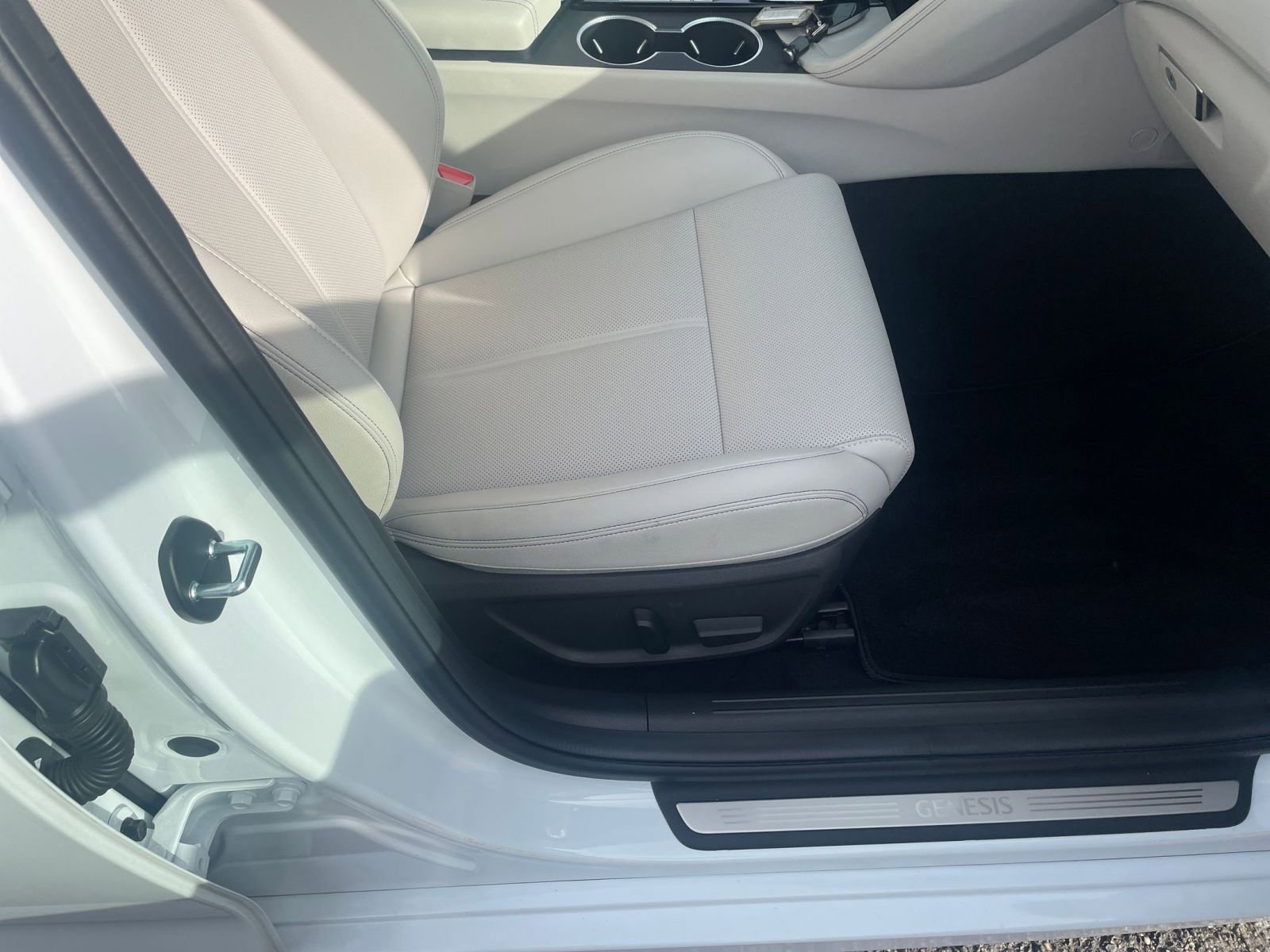 Thumbnail: 2025 Genesis G70 - 27