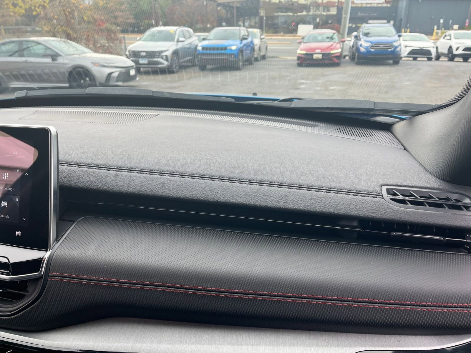 Thumbnail: 2025 Jeep Compass - 34