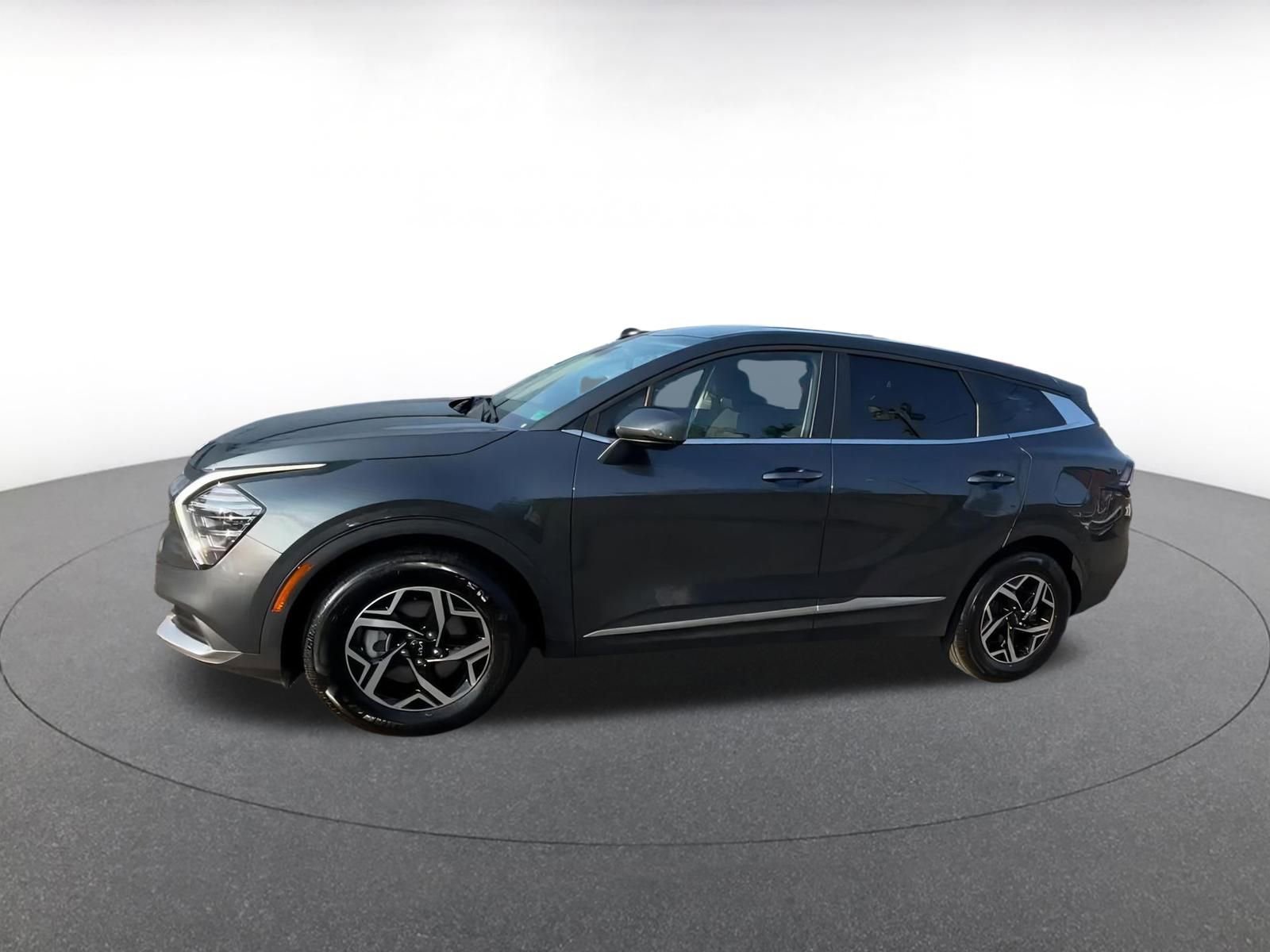 Thumbnail: 2024 Kia Sportage - 7