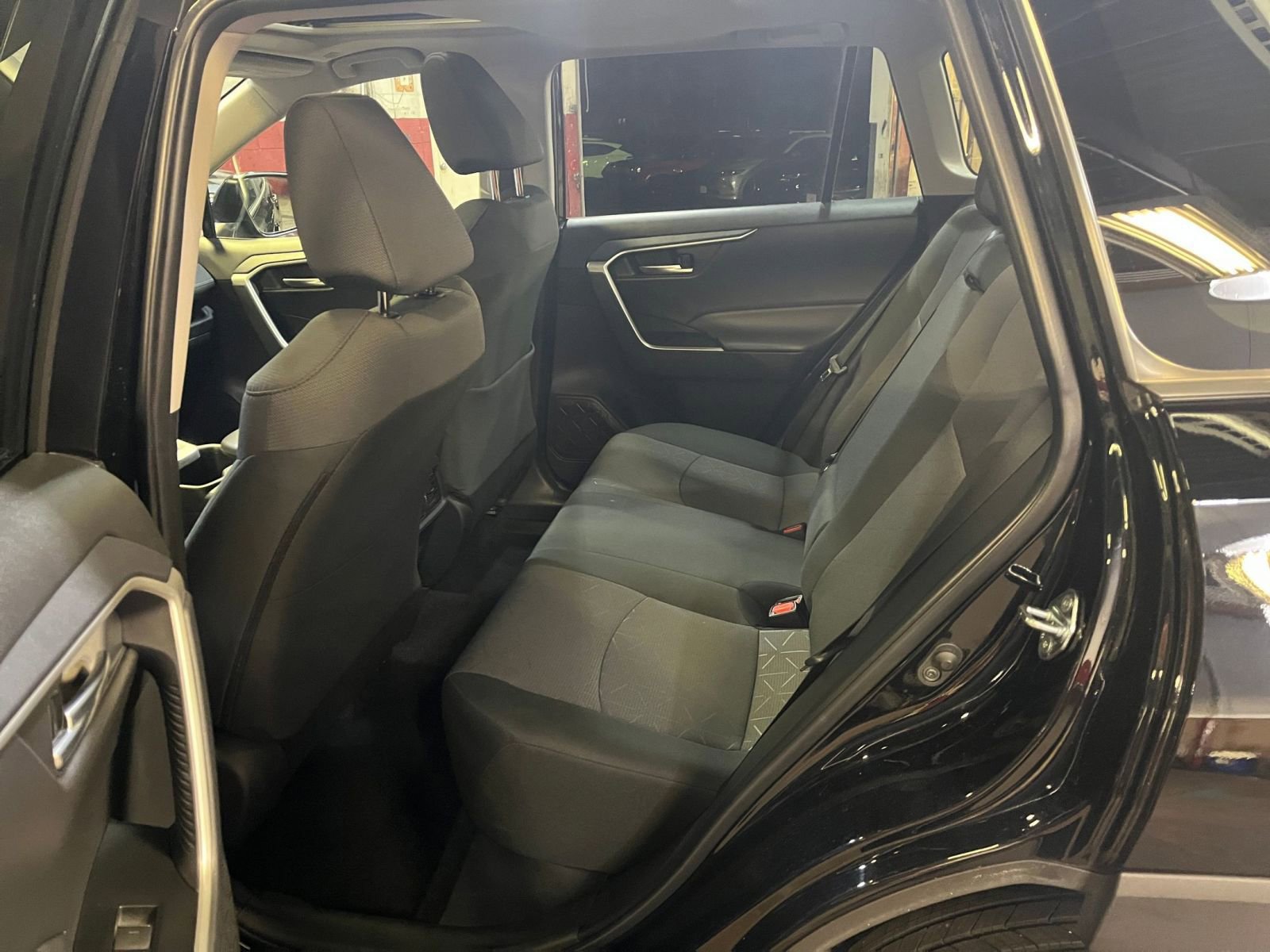 Thumbnail: 2025 Toyota RAV4 - 25