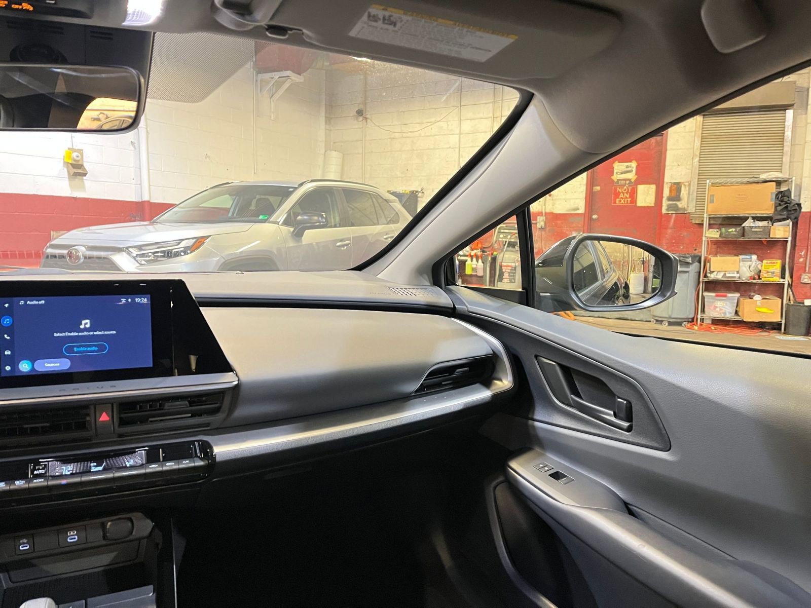 Thumbnail: 2025 Toyota Prius - 34