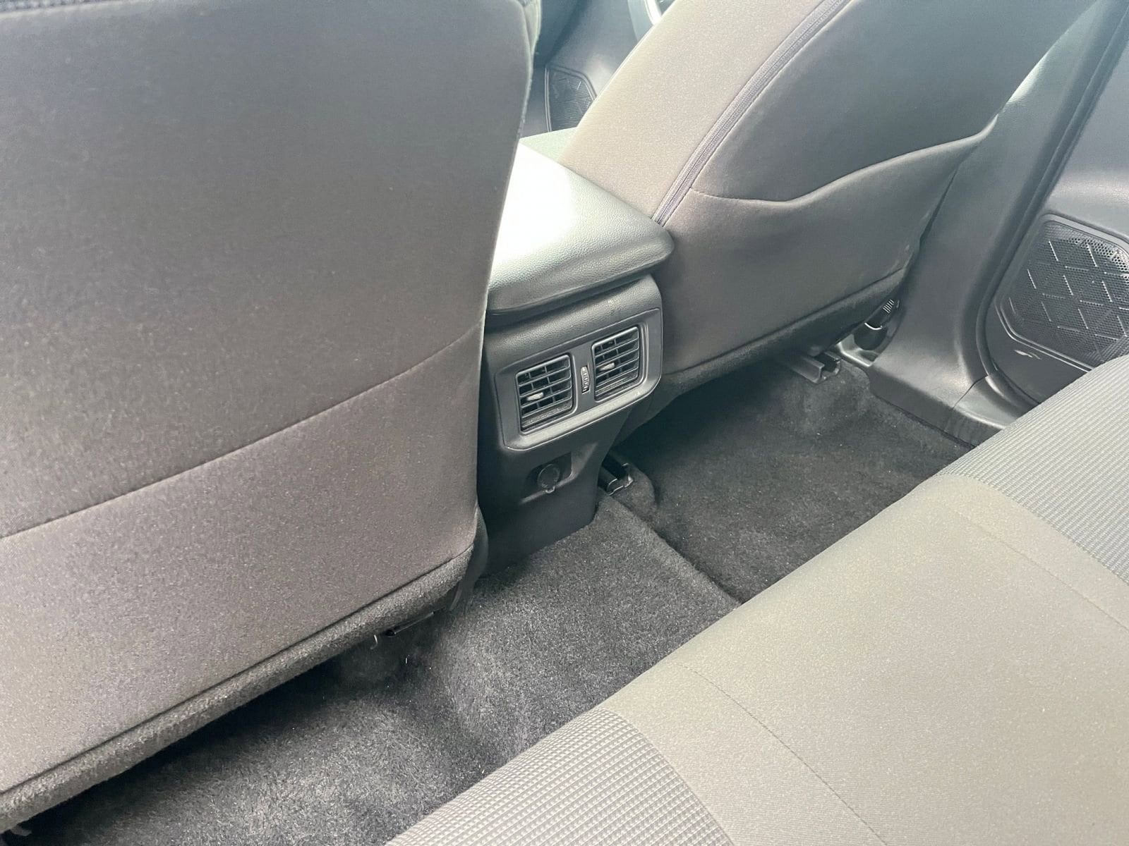 Thumbnail: 2025 Toyota RAV4 - 24