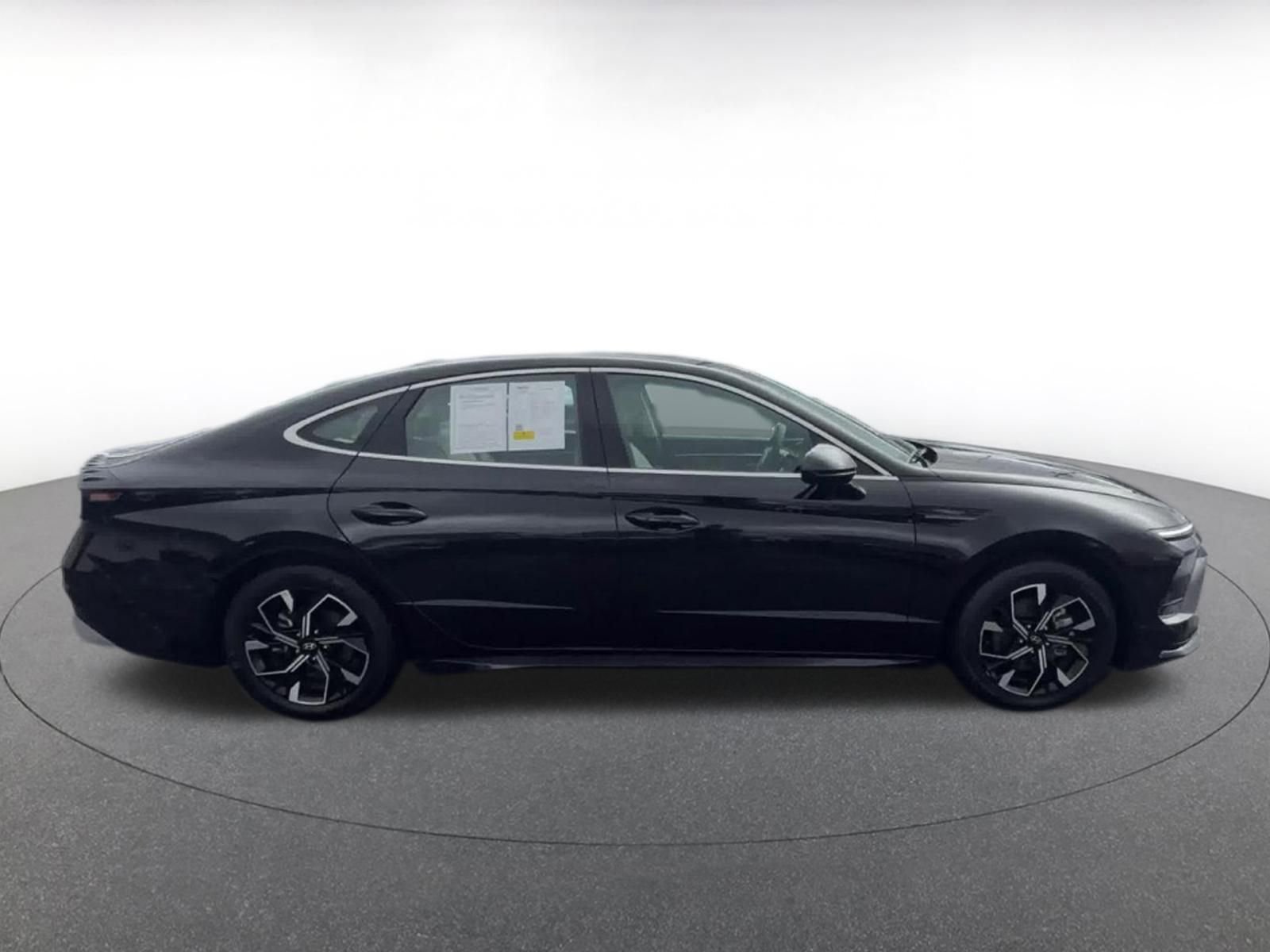 Thumbnail: 2025 Hyundai Sonata - 16