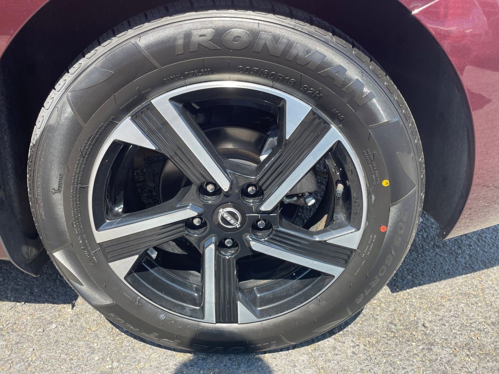 Thumbnail: 2024 Nissan Sentra - 28