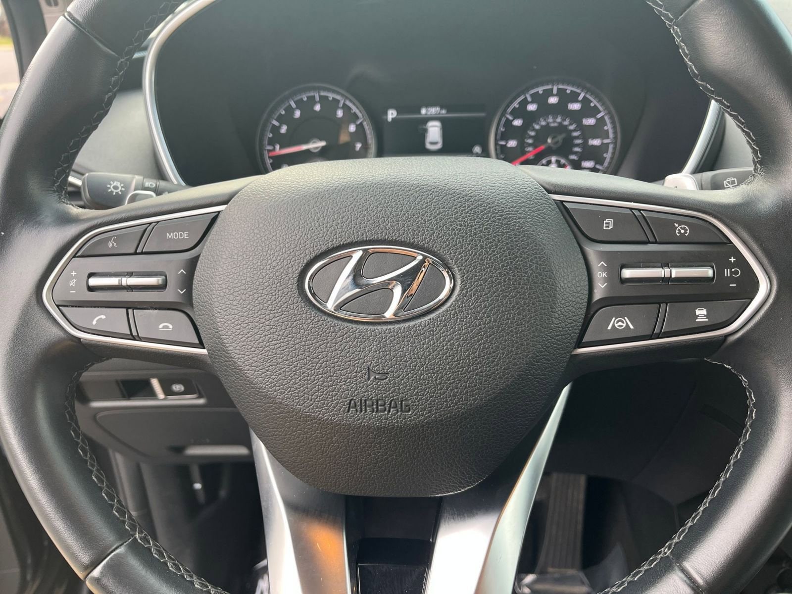 Thumbnail: 2023 Hyundai Santa Fe - 28
