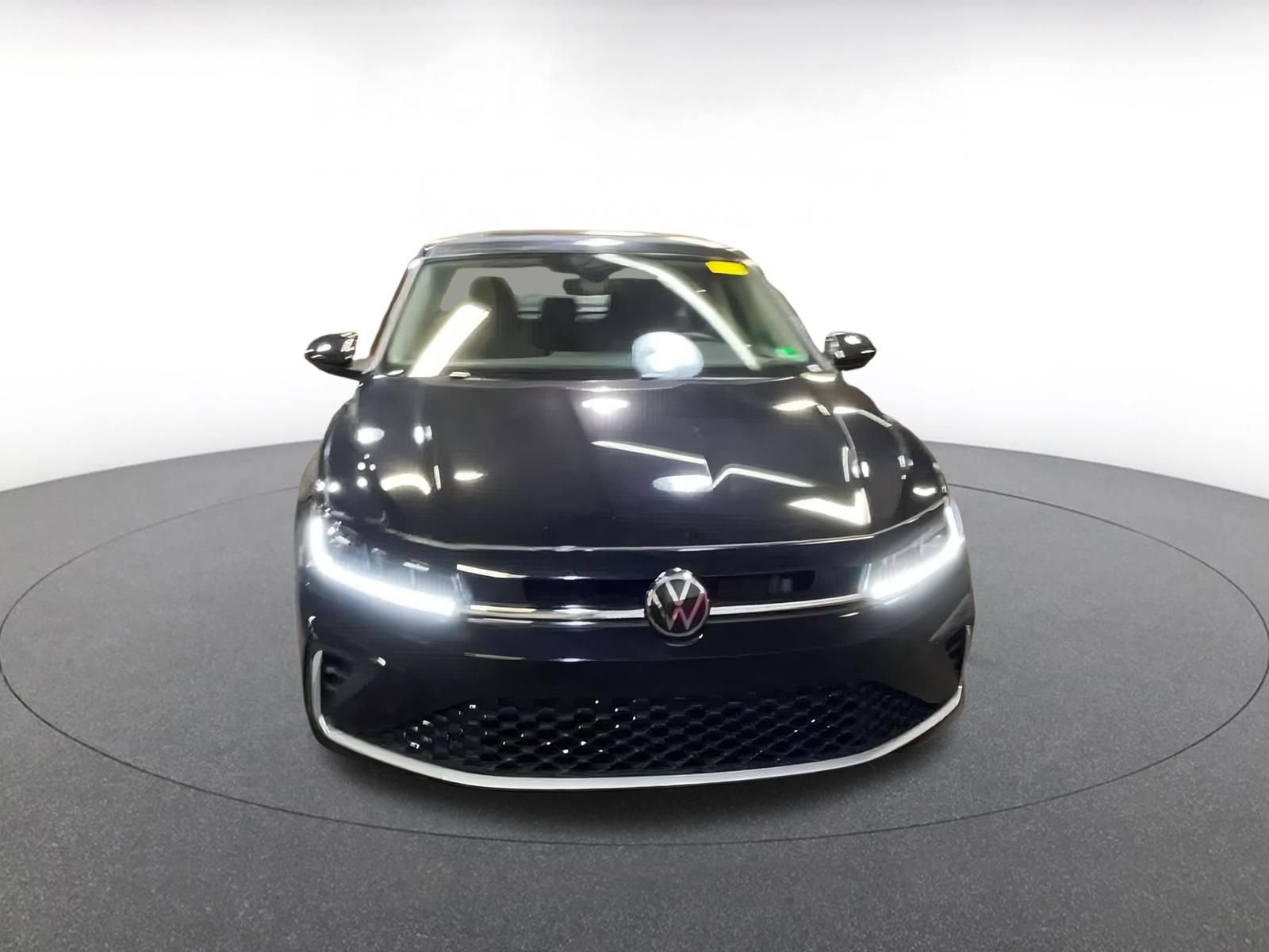 Thumbnail: 2025 Volkswagen Jetta - 4