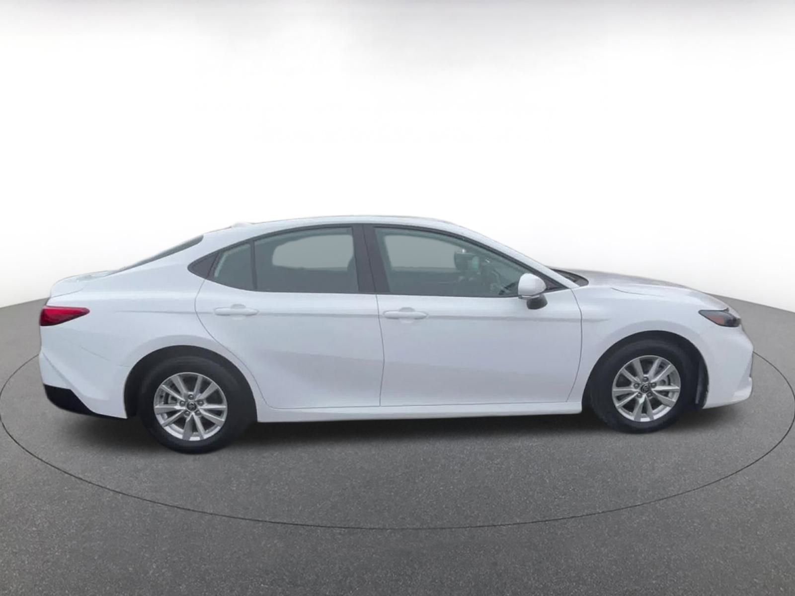 Thumbnail: 2025 Toyota Camry - 16