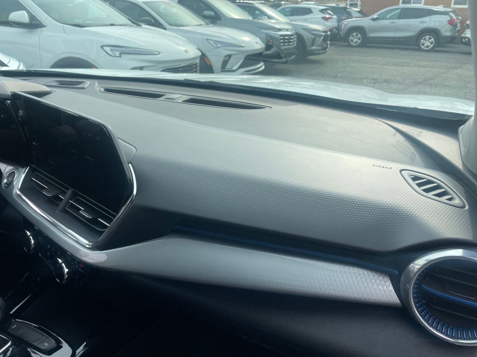 Thumbnail: 2025 Chevrolet Trax - 35