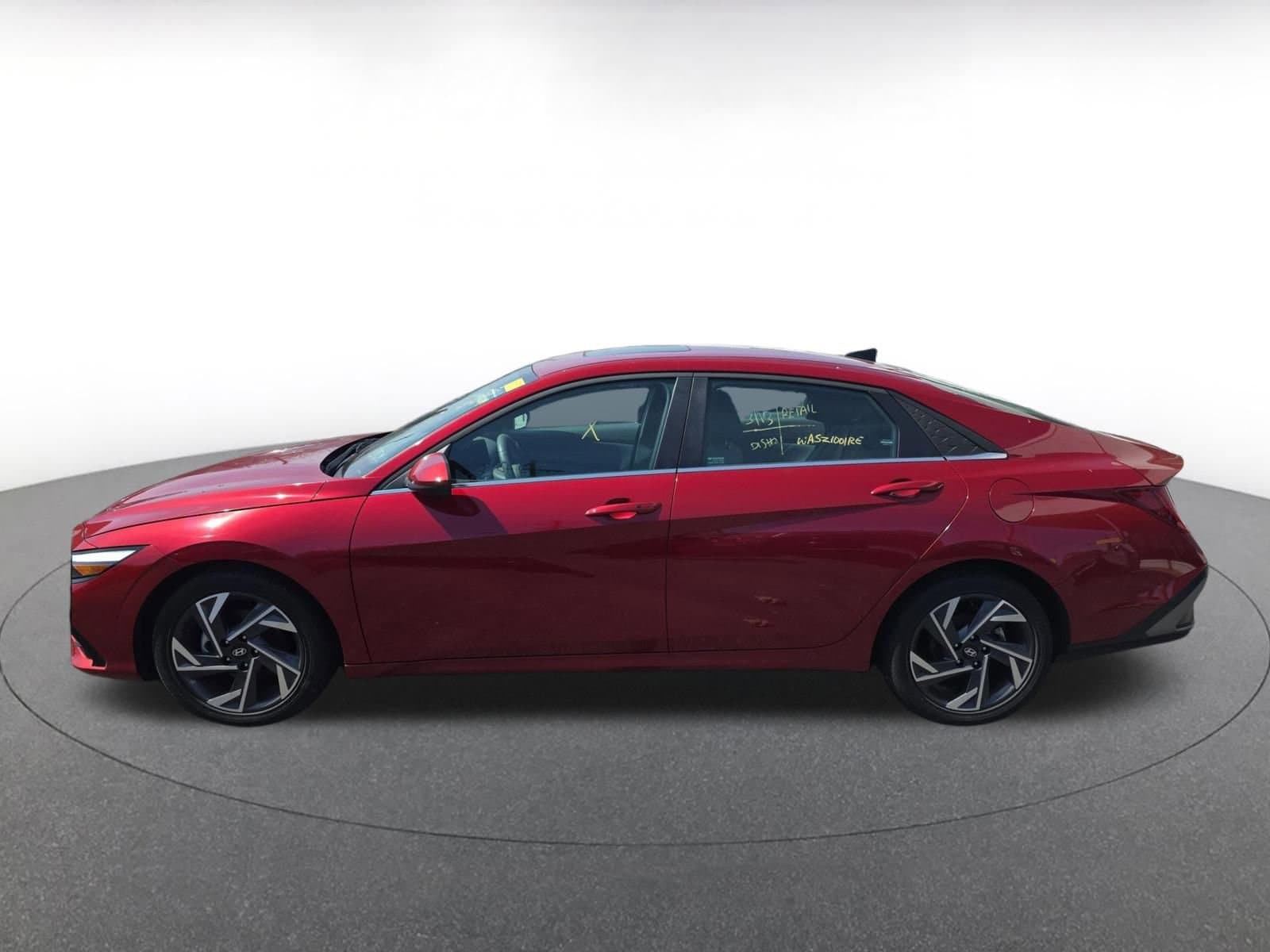 Thumbnail: 2025 Hyundai Elantra - 4