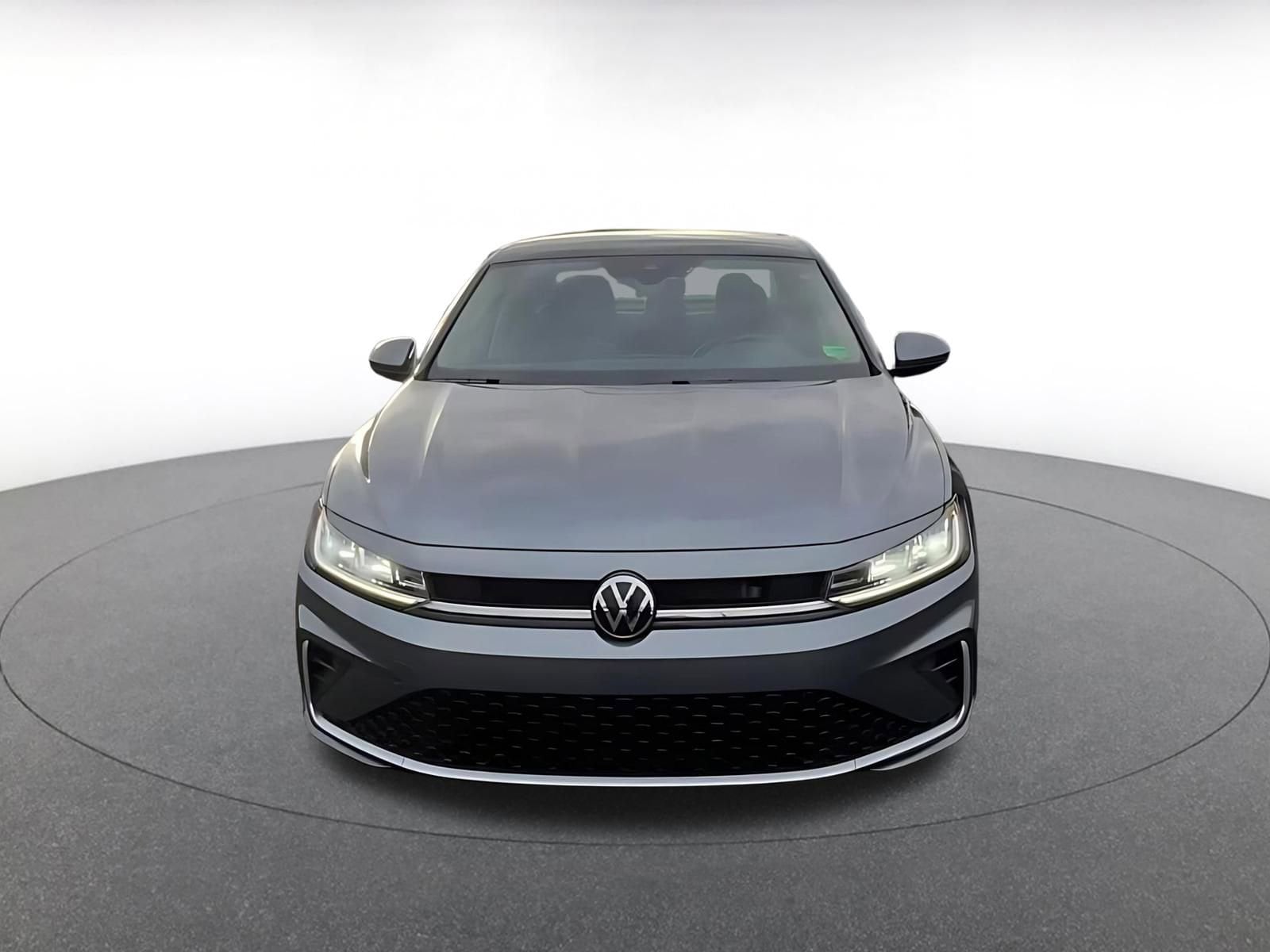 Thumbnail: 2025 Volkswagen Jetta - 4