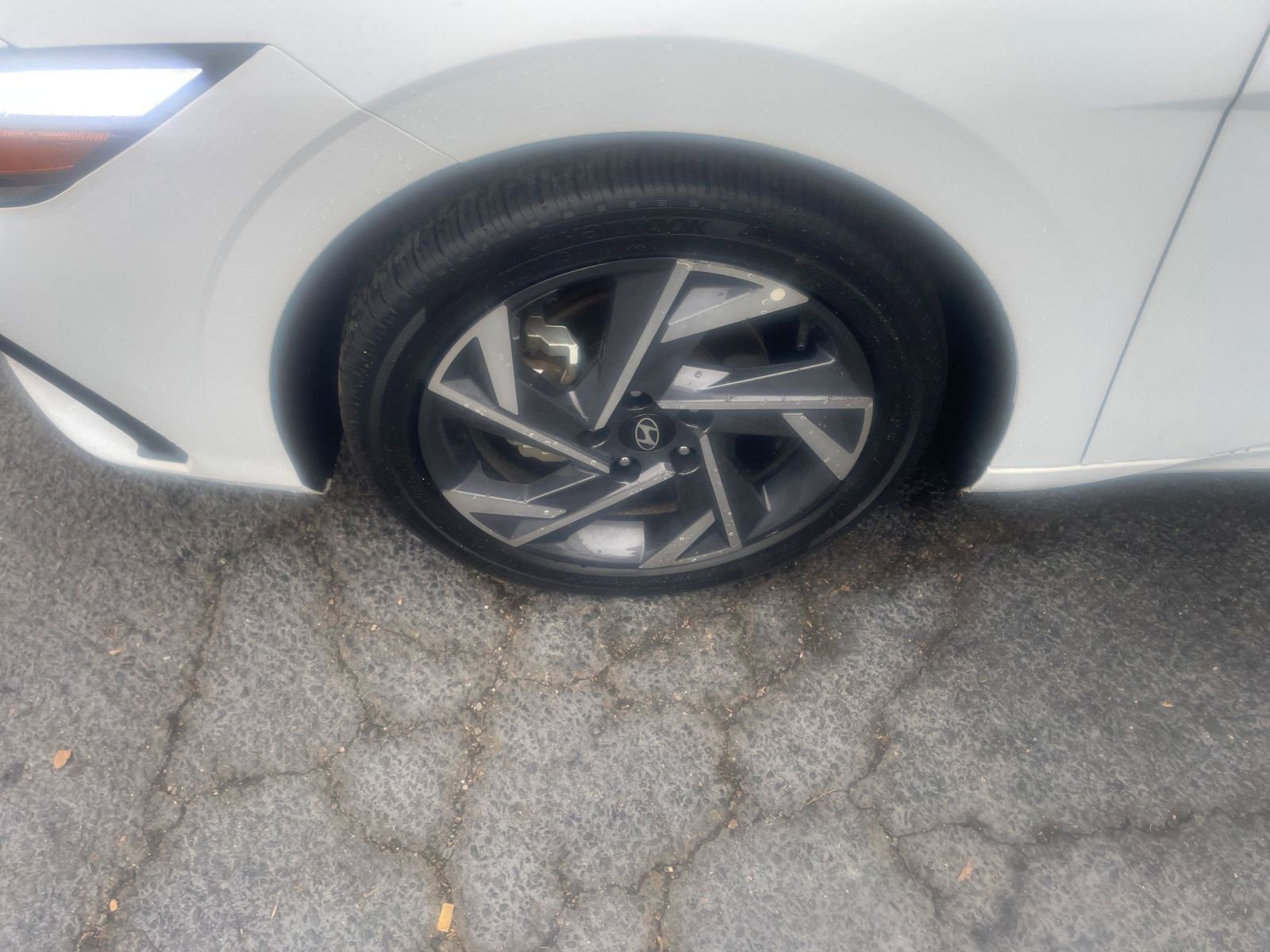 Thumbnail: 2025 Hyundai Elantra - 30