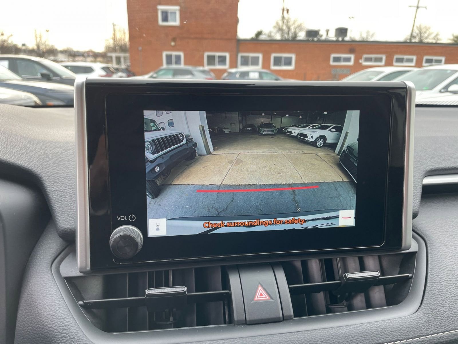 Thumbnail: 2025 Toyota RAV4 - 17