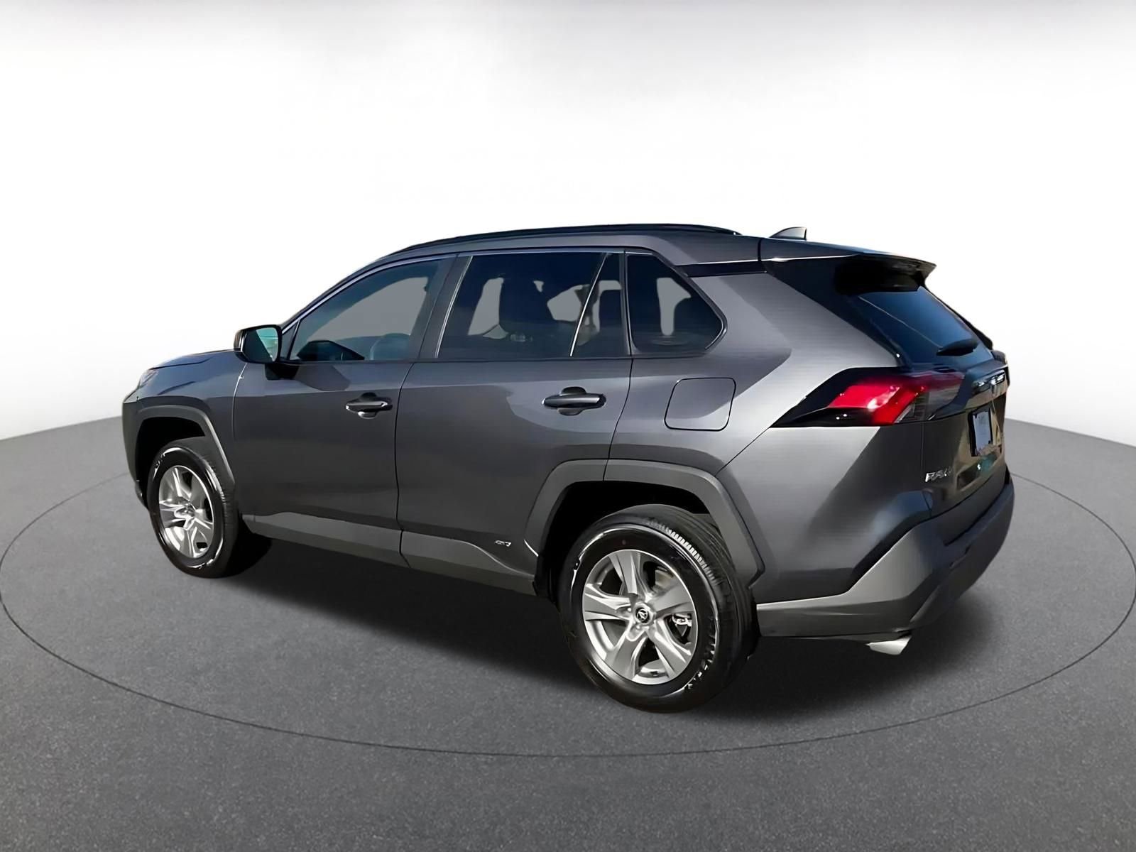 Thumbnail: 2025 Toyota RAV4 - 10