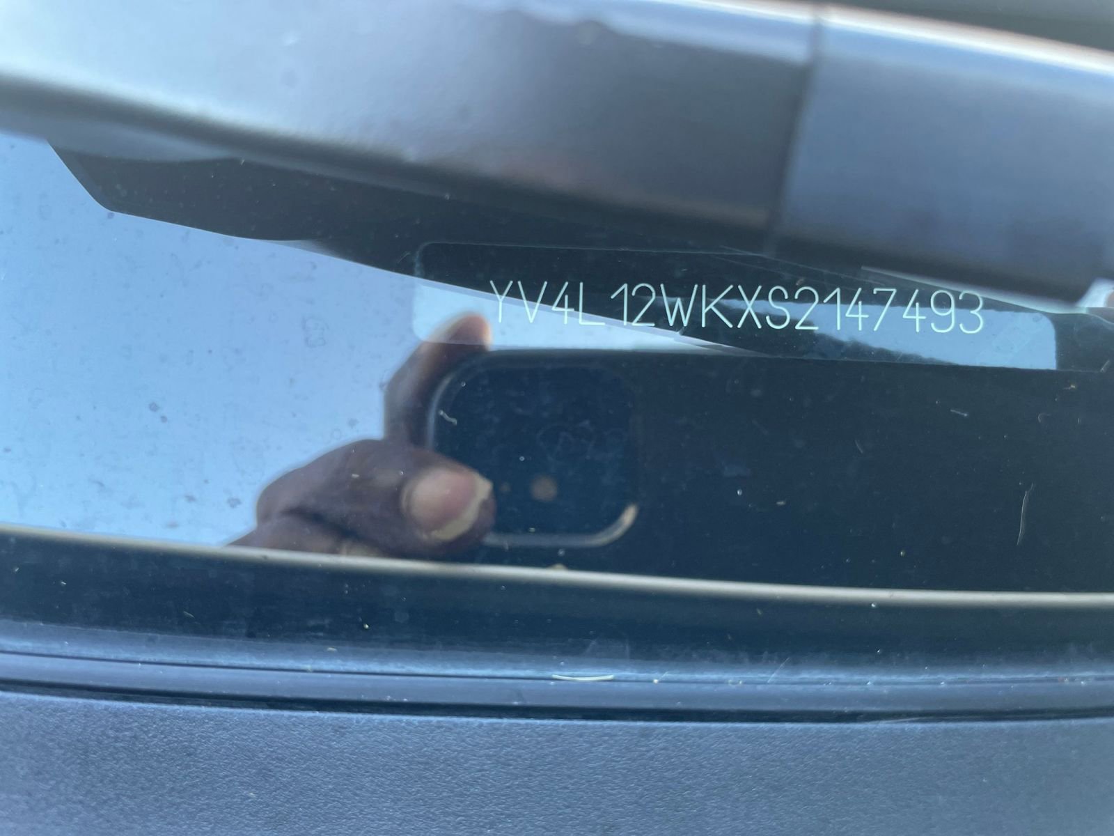 Thumbnail: 2025 Volvo S60 - 30