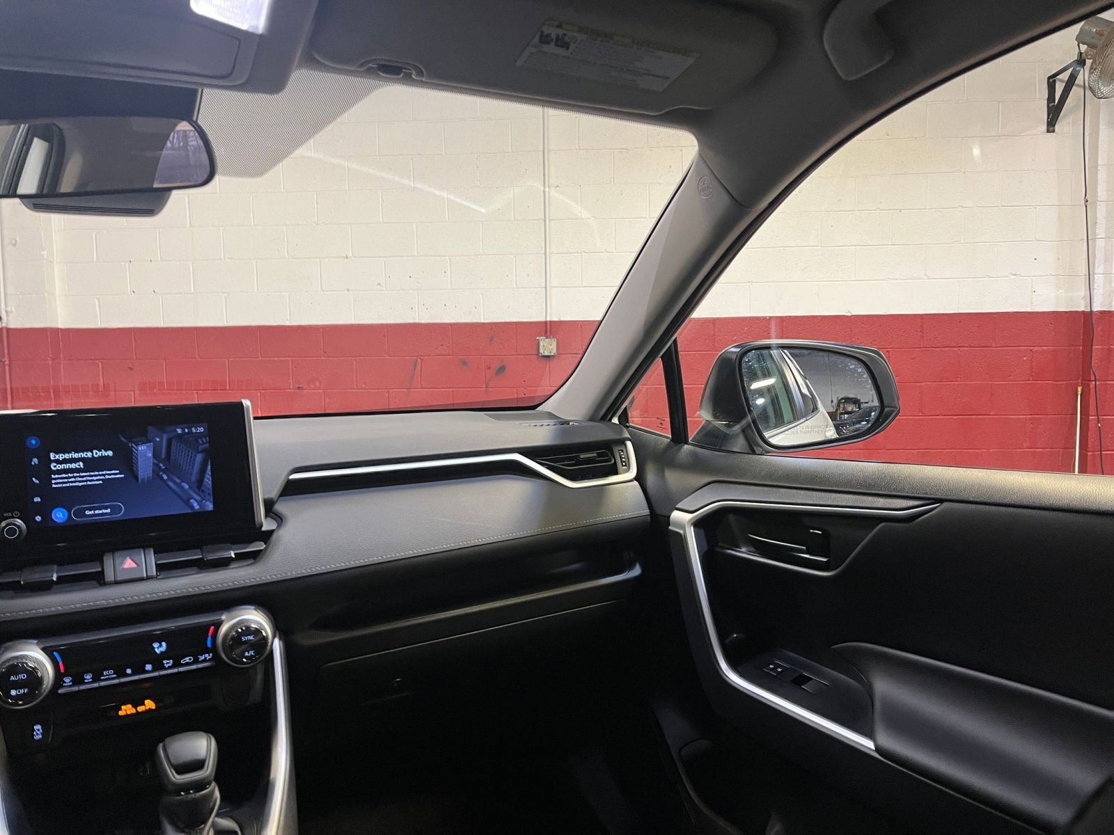 Thumbnail: 2025 Toyota RAV4 - 35