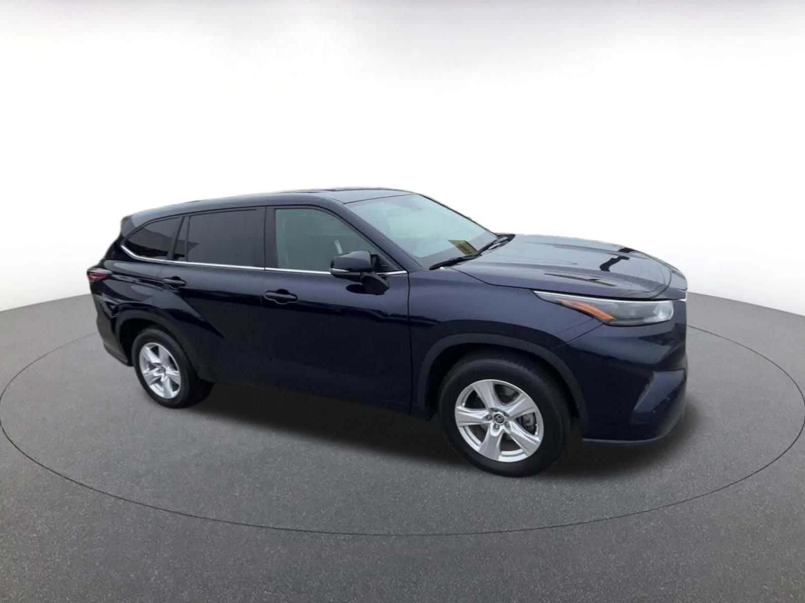 Thumbnail: 2025 Toyota Highlander - 2