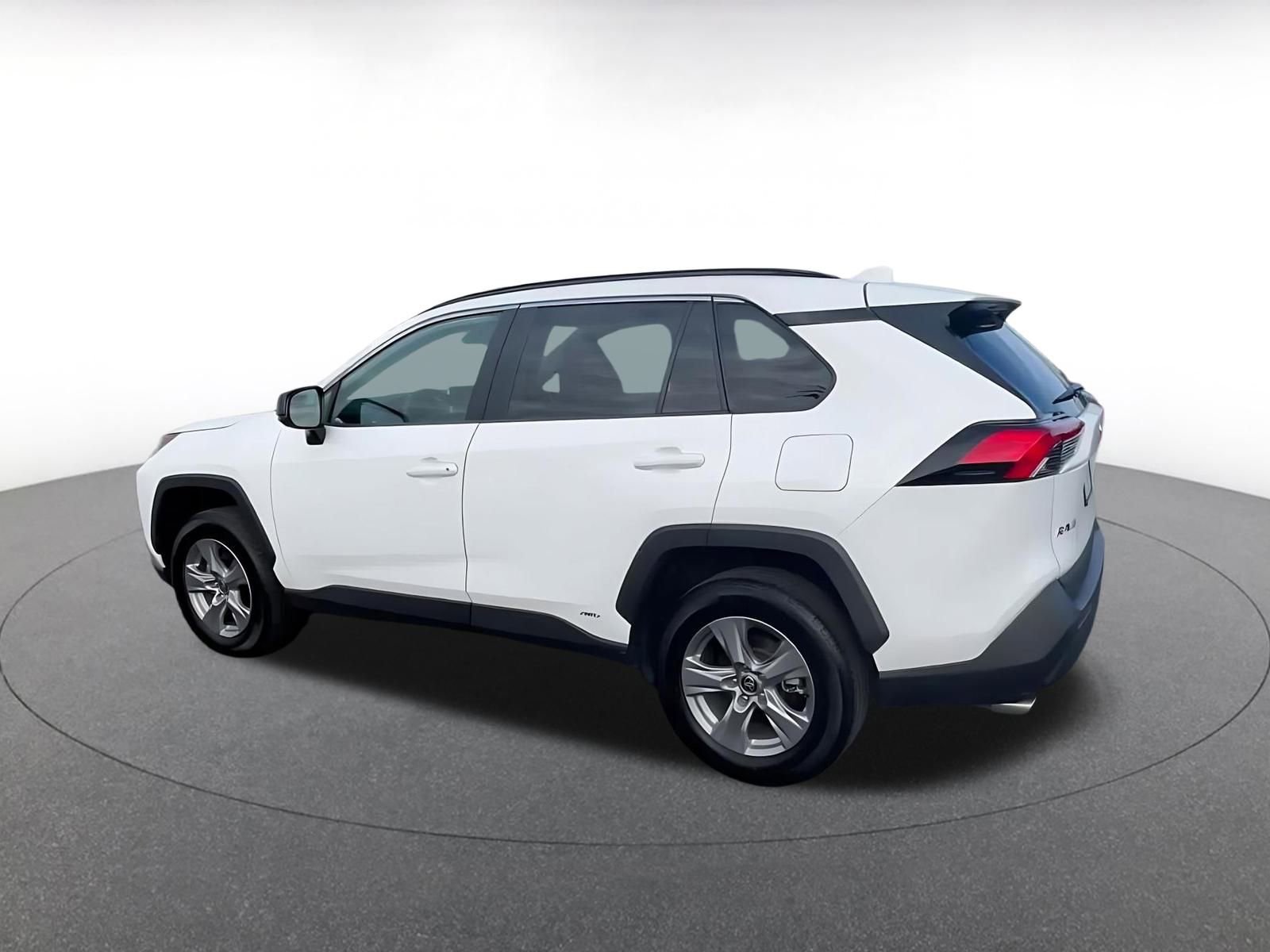 Thumbnail: 2025 Toyota RAV4 - 10