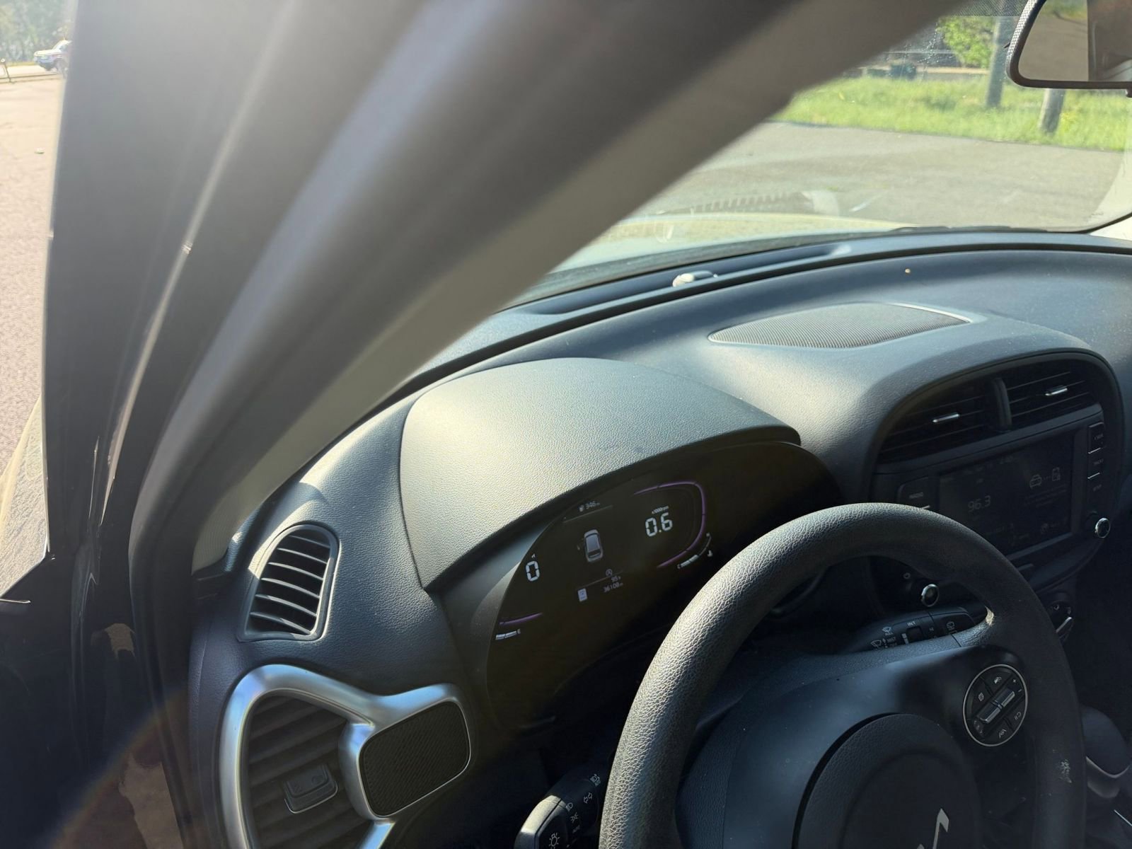 Thumbnail: 2025 Nissan Sentra - 32