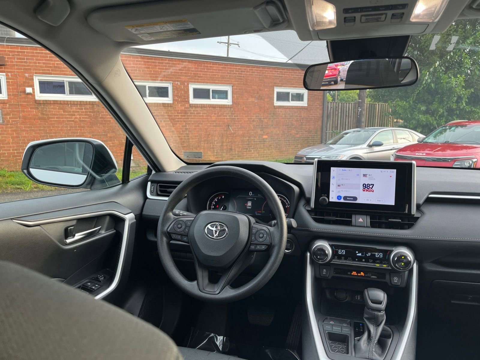 Thumbnail: 2024 Toyota RAV4 - 34