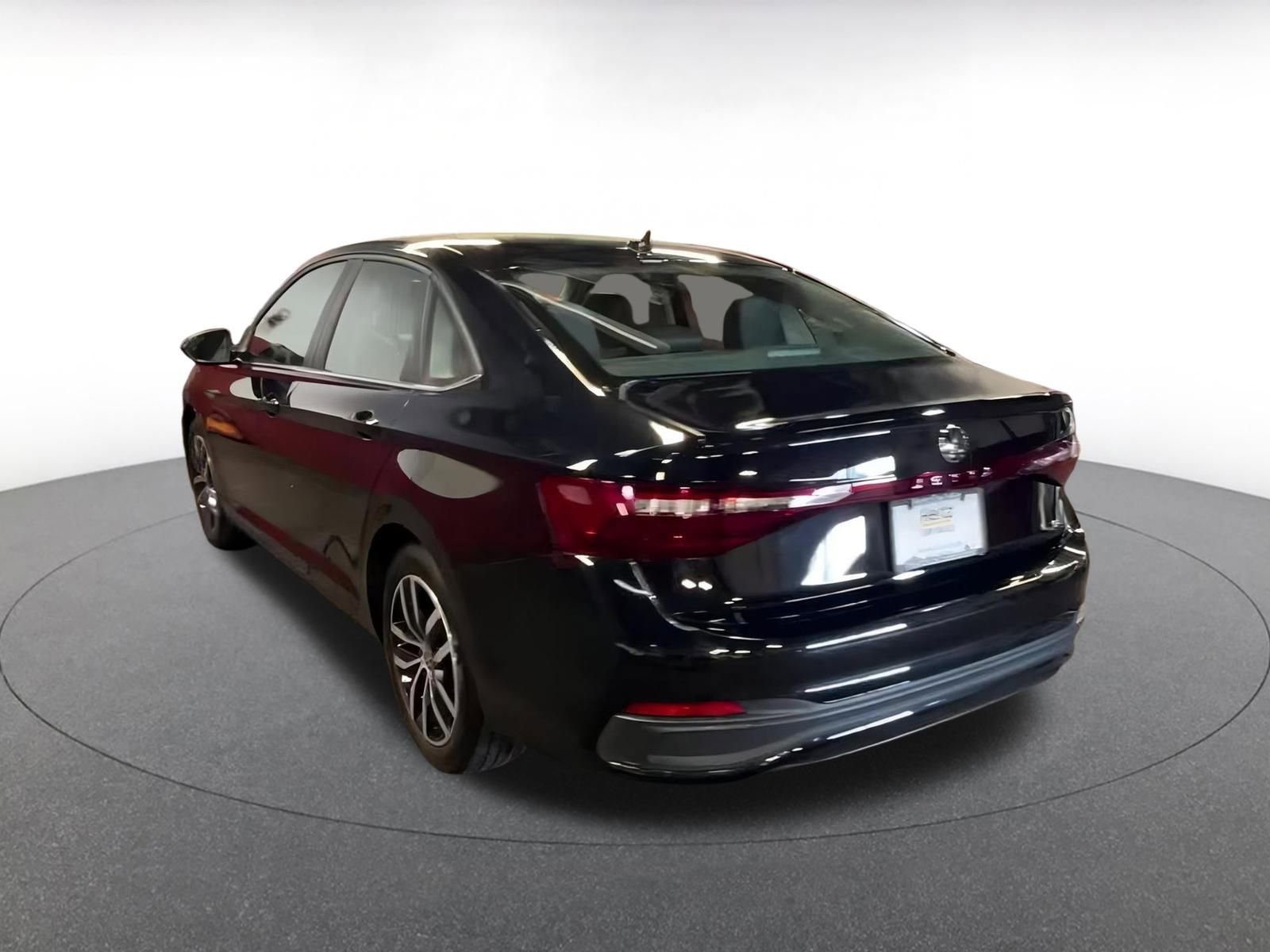 Thumbnail: 2025 Volkswagen Jetta - 11