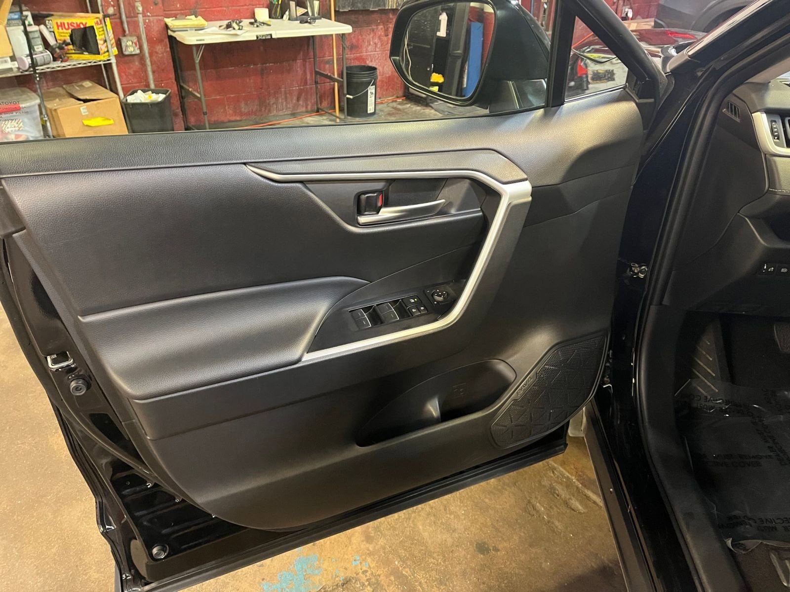 Thumbnail: 2025 Toyota RAV4 - 20