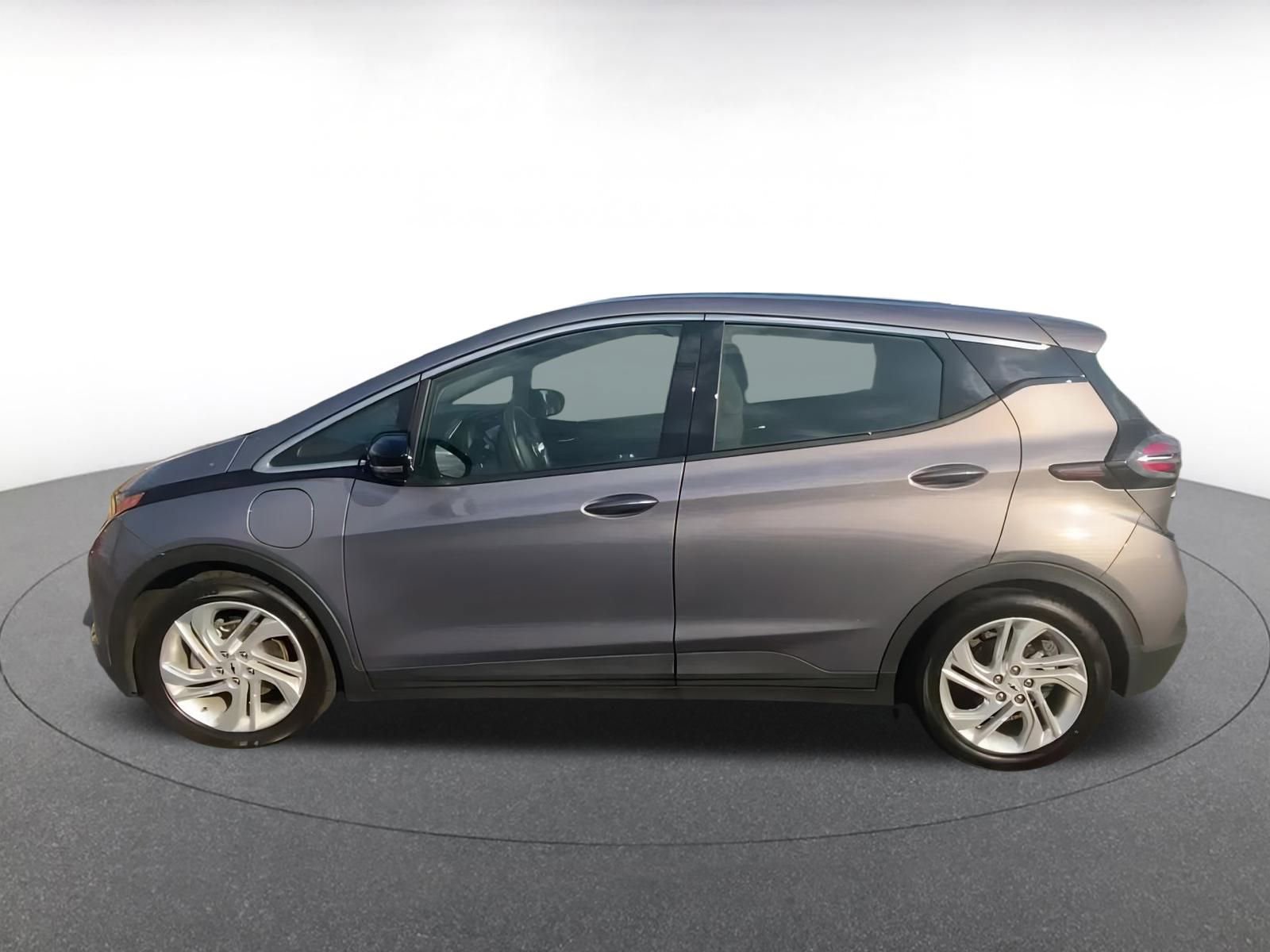Thumbnail: 2023 Chevrolet Bolt EV - 8