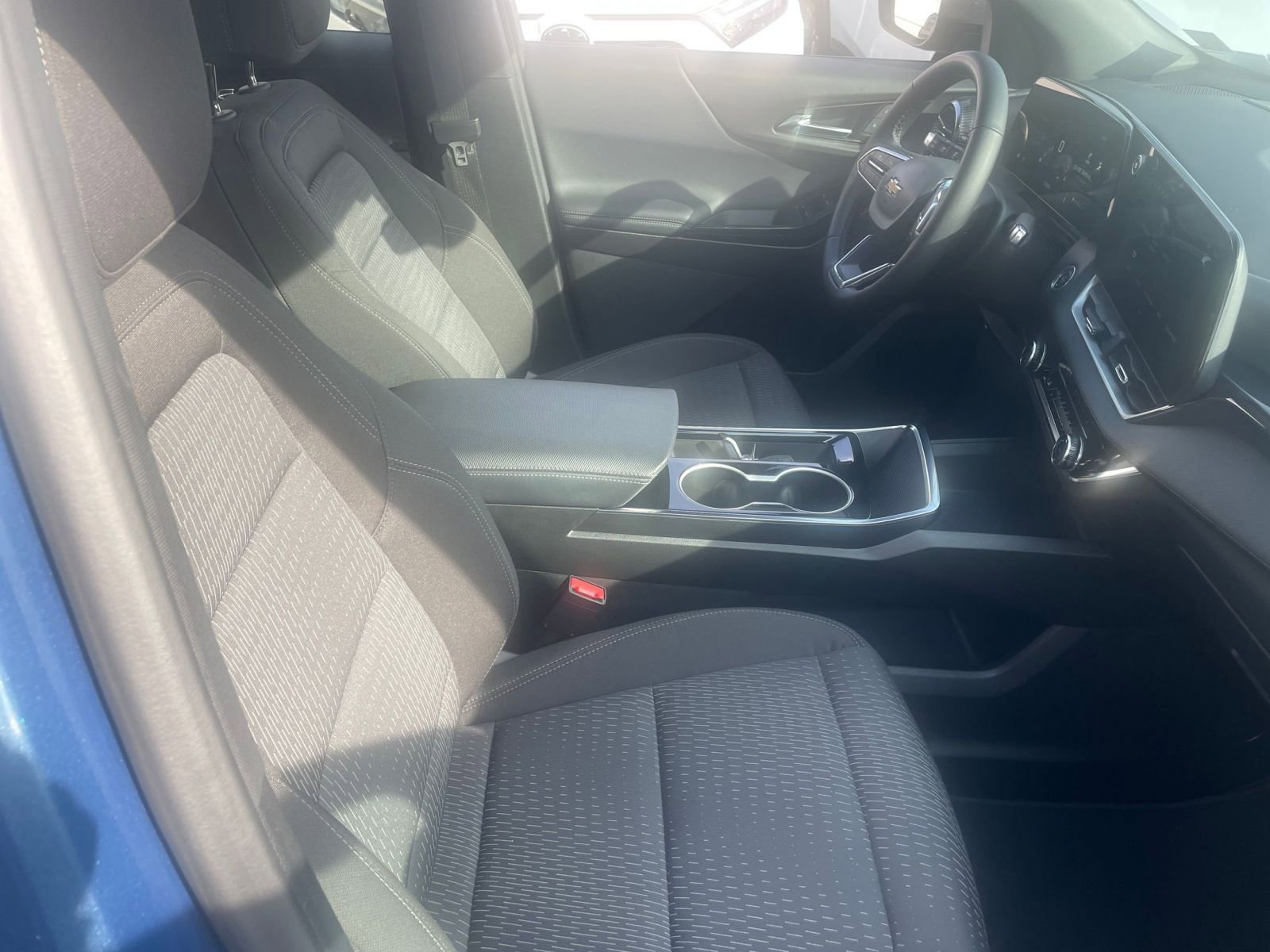 Thumbnail: 2025 Chevrolet Equinox - 35