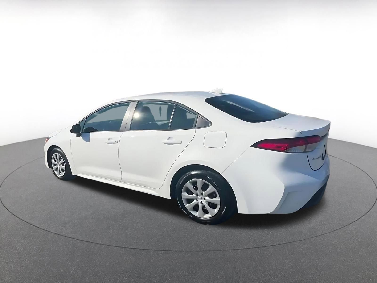 Thumbnail: 2025 Toyota Corolla - 9