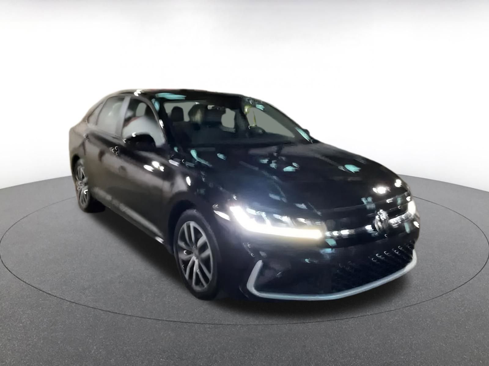 Thumbnail: 2025 Volkswagen Jetta - 3