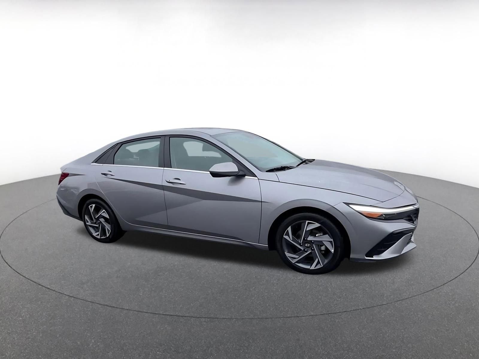 Thumbnail: 2025 Hyundai Elantra - 2