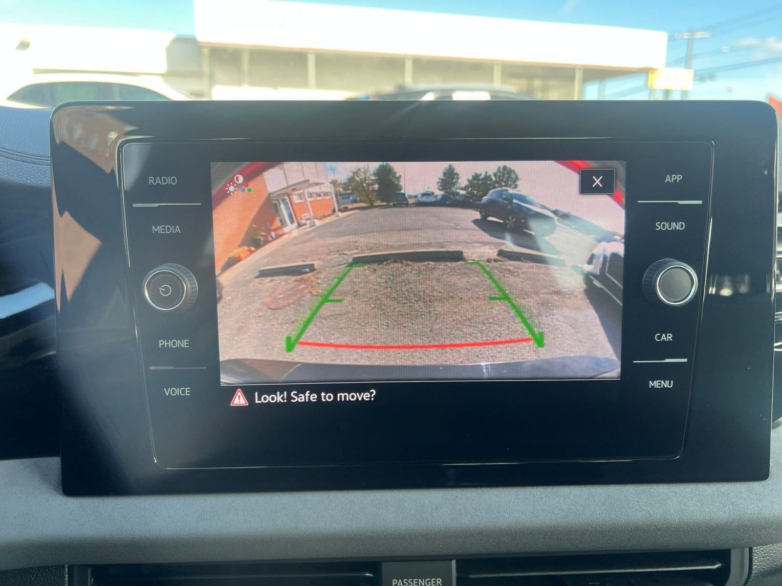 Thumbnail: 2025 Volkswagen Jetta - 17