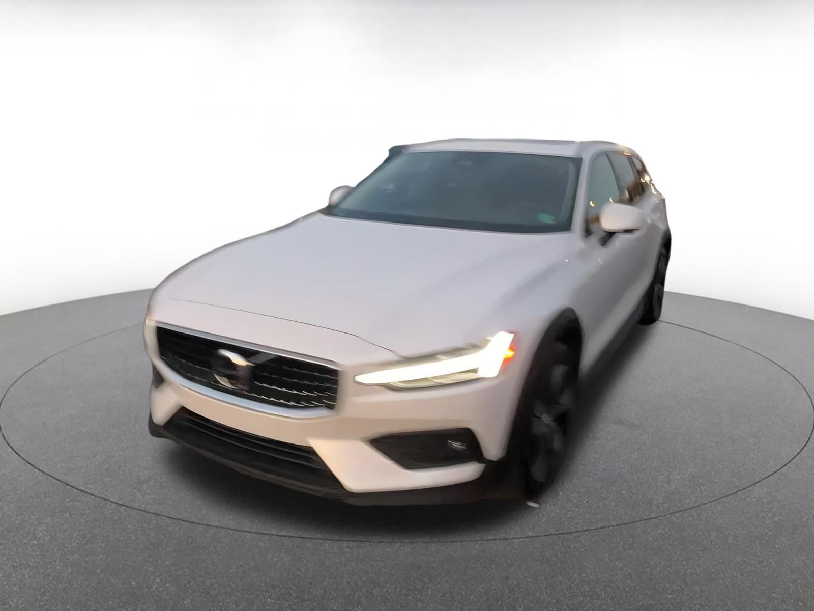 Thumbnail: 2025 Volvo S60 - 7