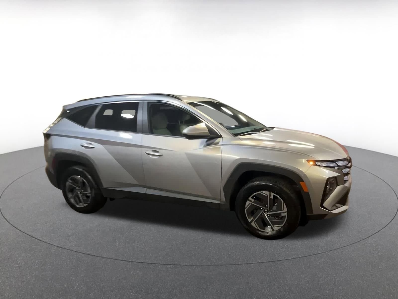 Thumbnail: 2025 Hyundai Tucson - 2