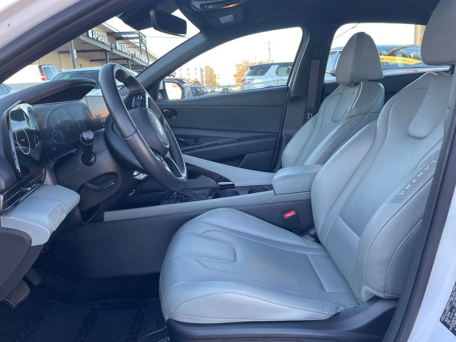 Thumbnail: 2025 Hyundai Elantra - 27