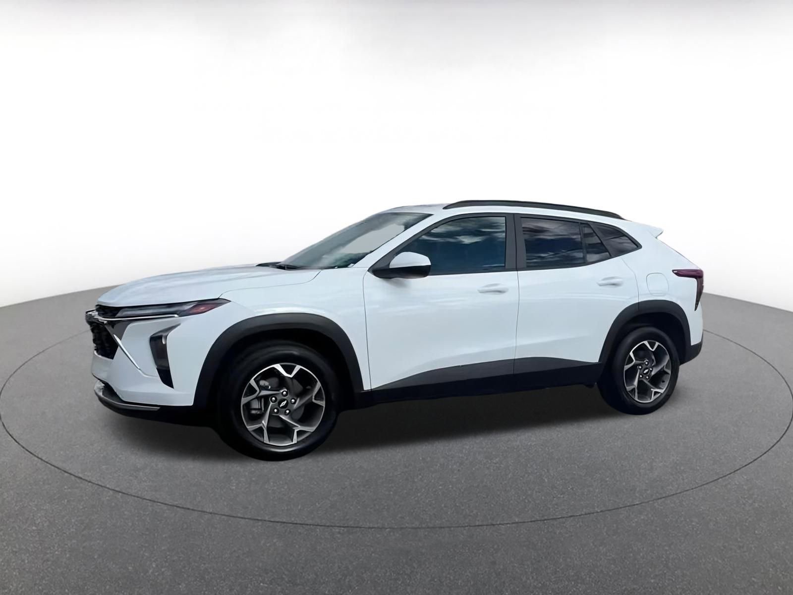 Thumbnail: 2025 Chevrolet Trax - 7