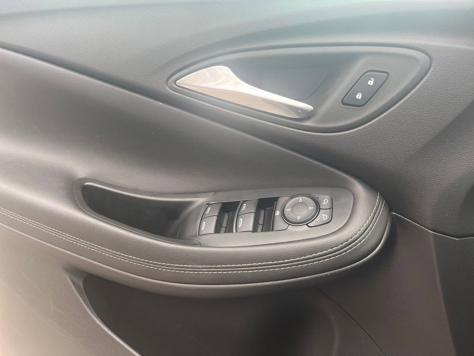 Thumbnail: 2025 Buick Encore GX - 18